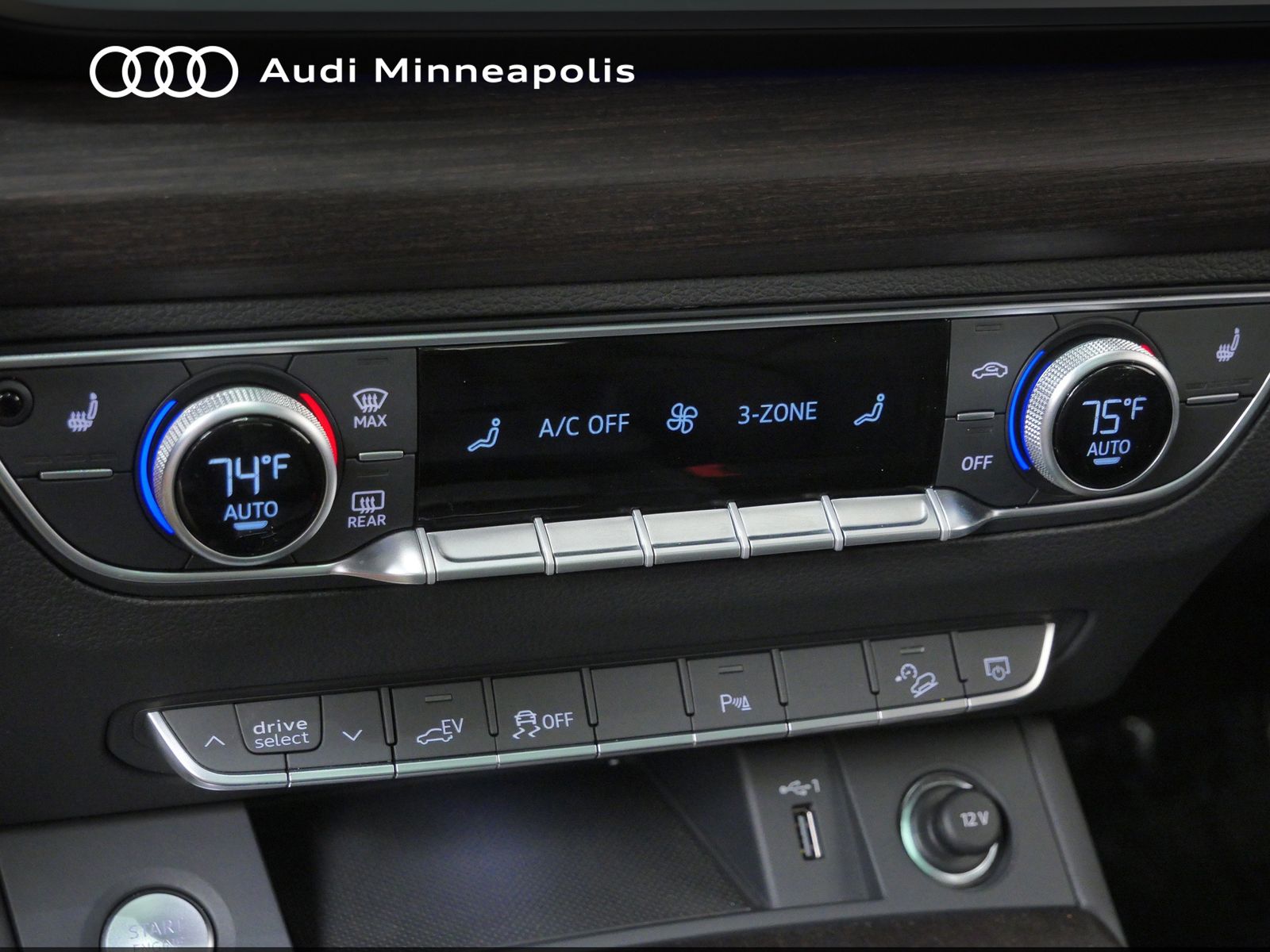 Thumbnail: 2025 Audi Q5 - 27