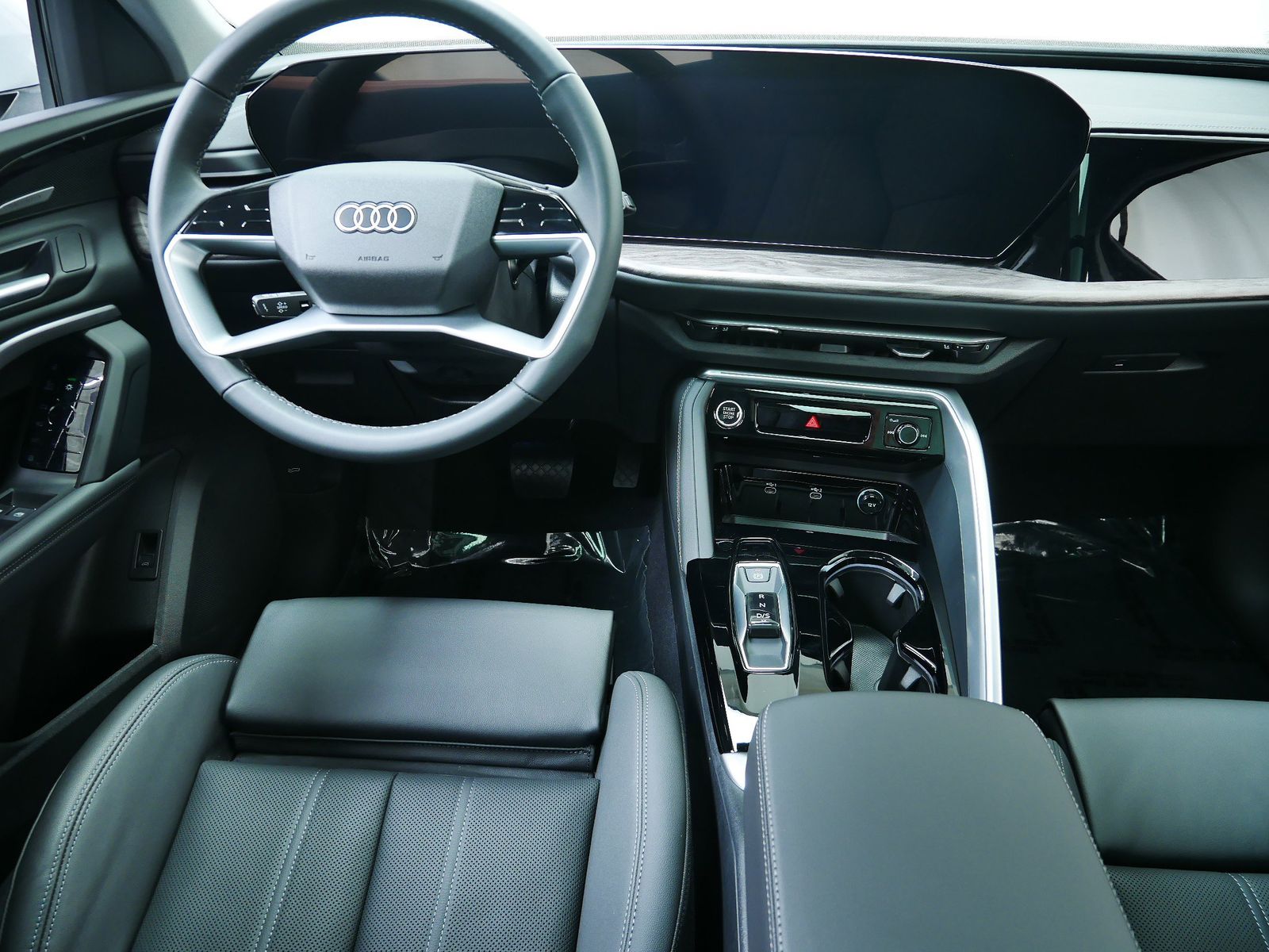 Thumbnail: 2025 Audi Q5 - 14