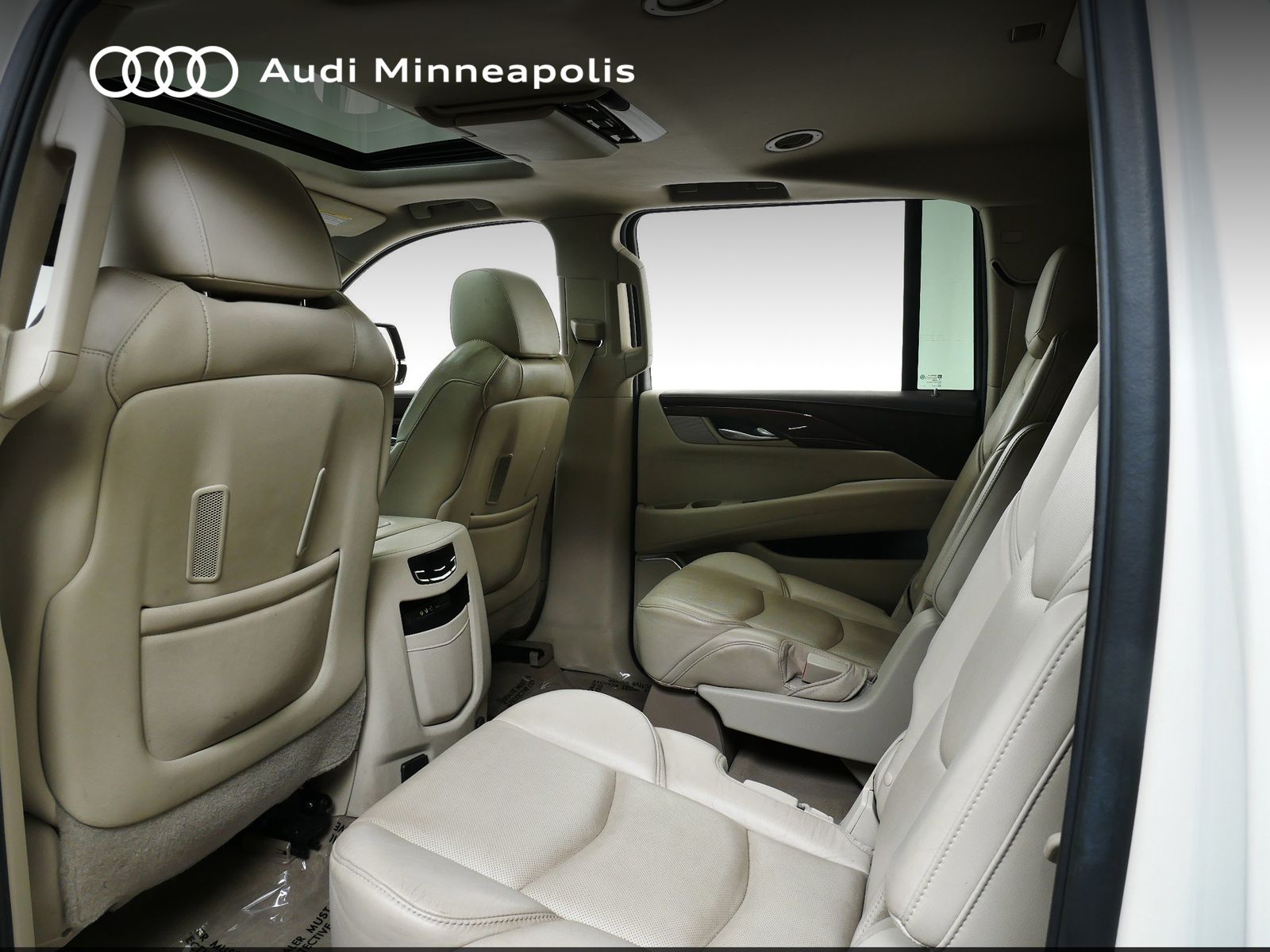 2015 Cadillac Escalade ESV Luxury 18