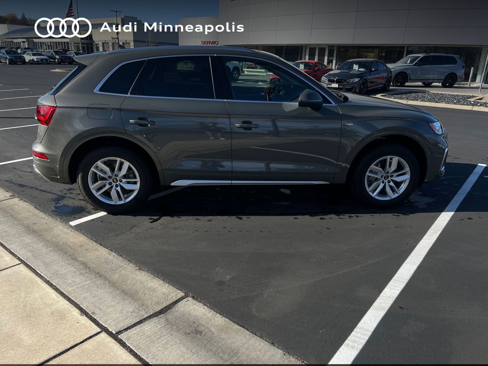 Thumbnail: 2023 Audi Q5 - 9