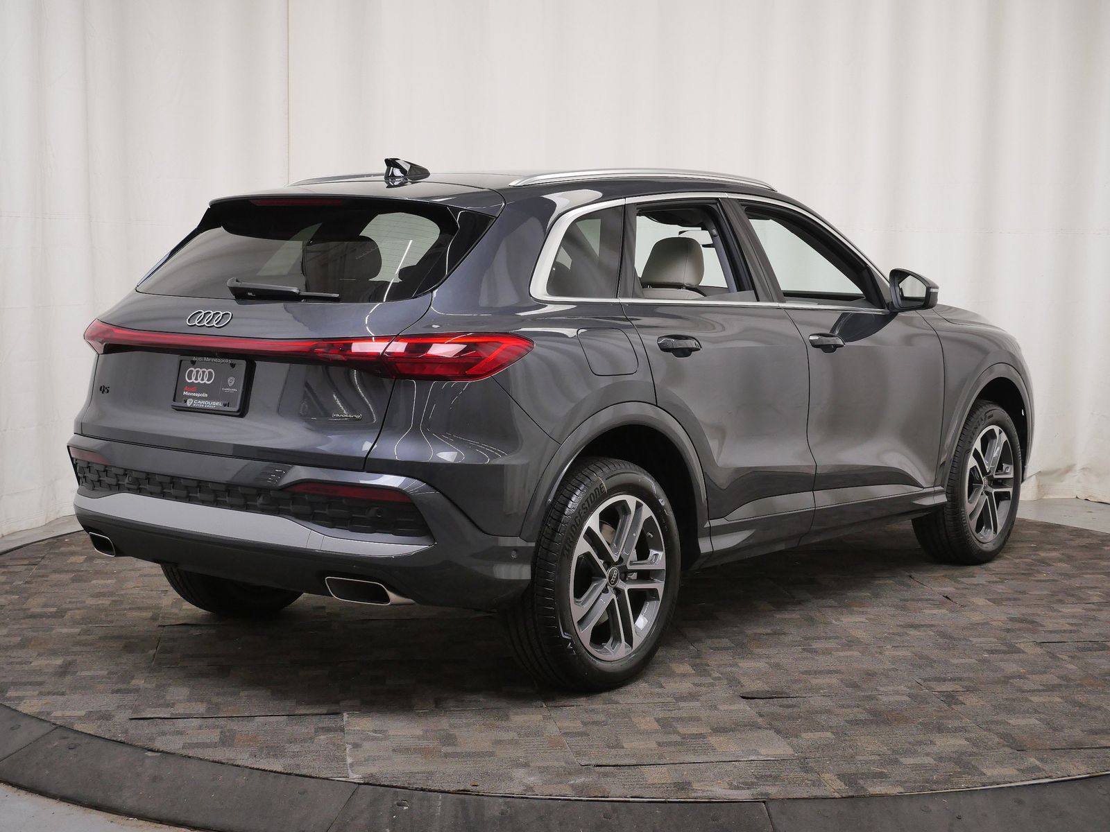 Thumbnail: 2026 Audi Q5 - 6