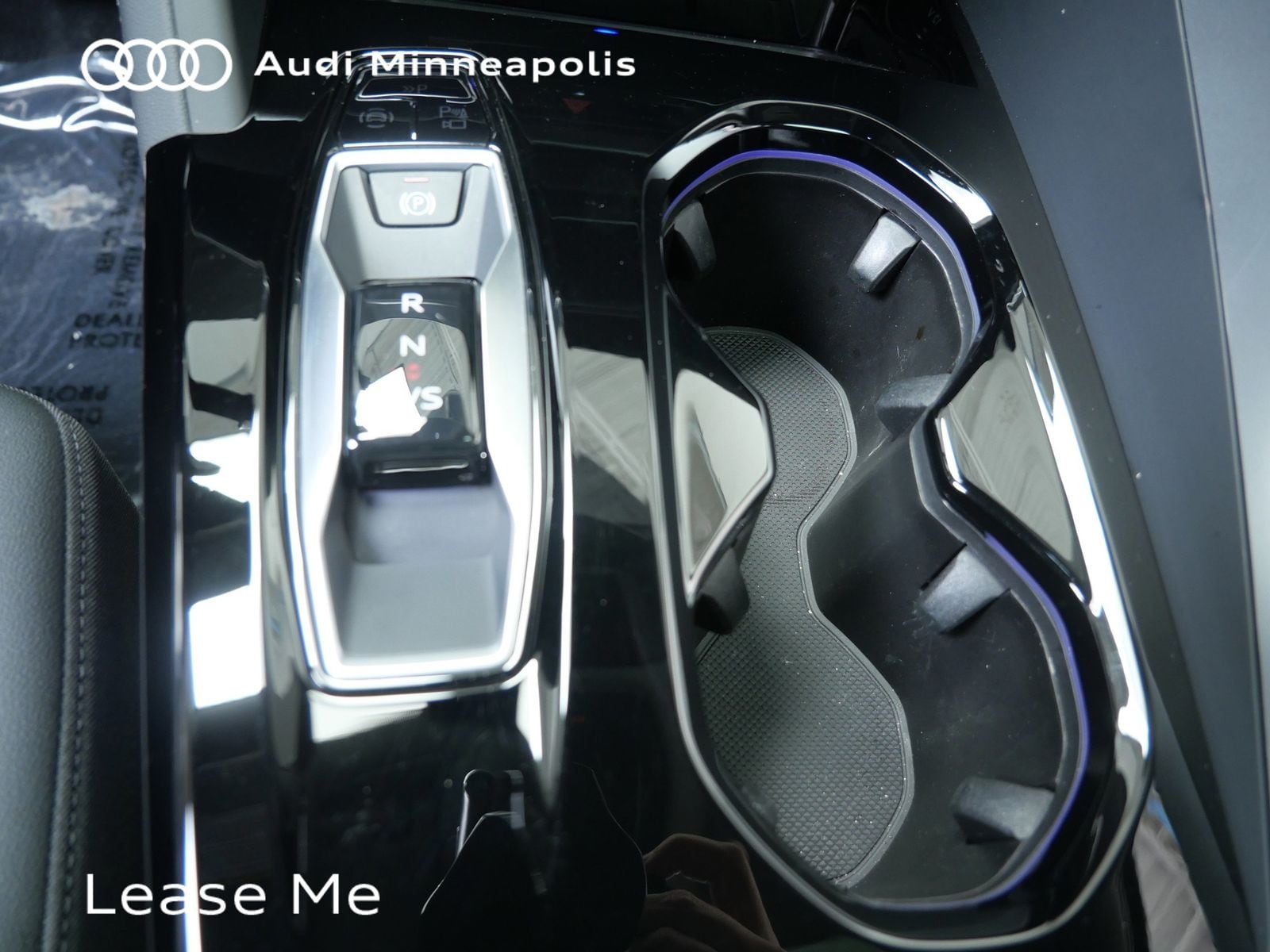 Thumbnail: 2025 Audi Q5 - 25