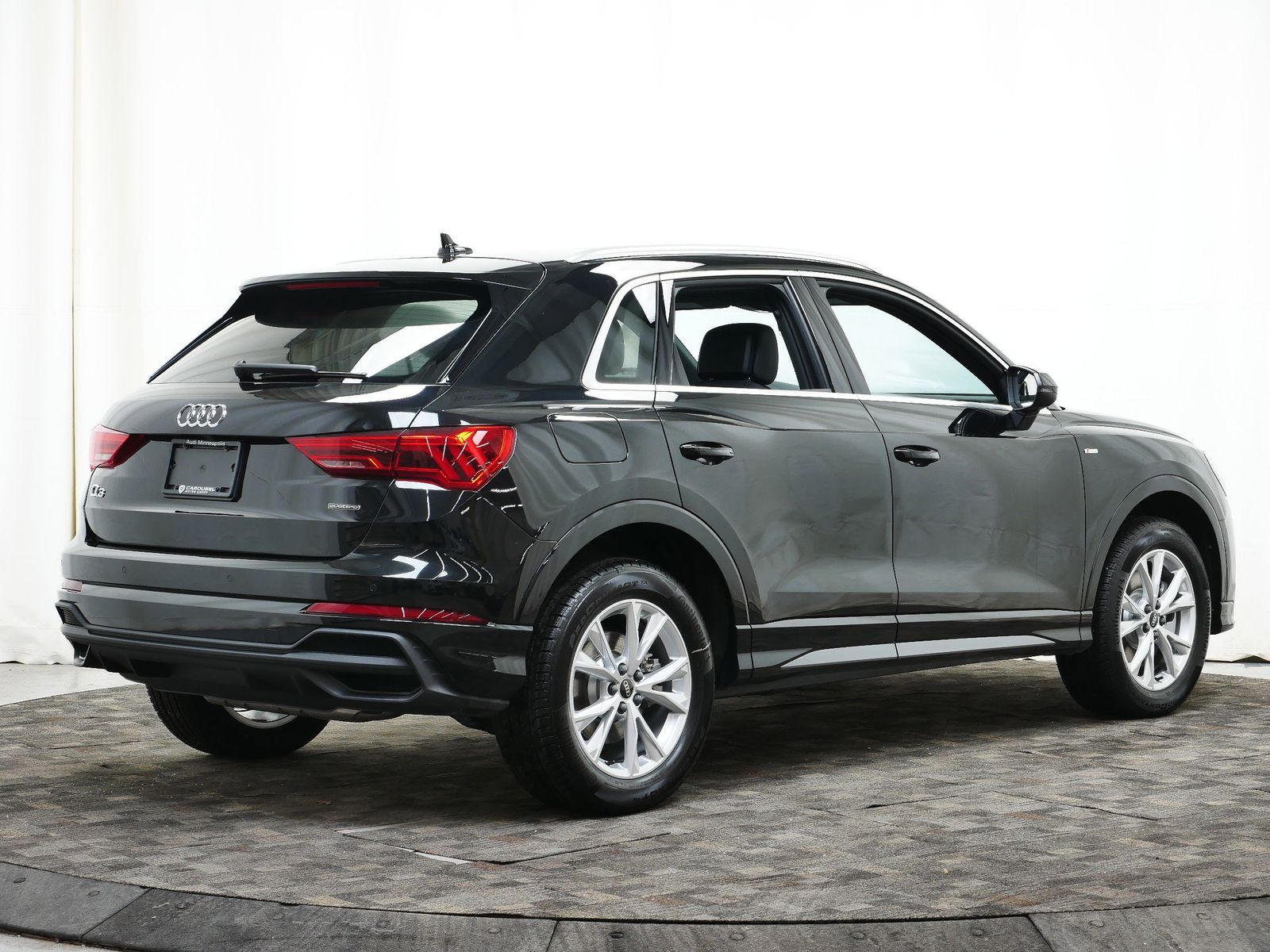 Thumbnail: 2025 Audi Q3 - 6