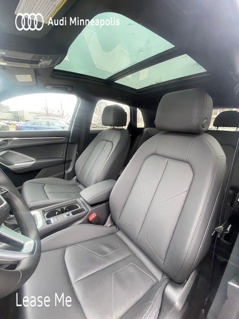 Thumbnail: 2025 Audi Q3 - 12