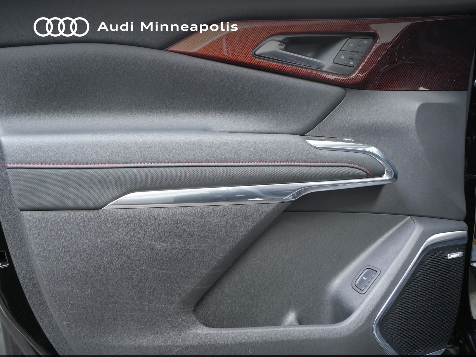 Thumbnail: 2024 Chevrolet Traverse - 12