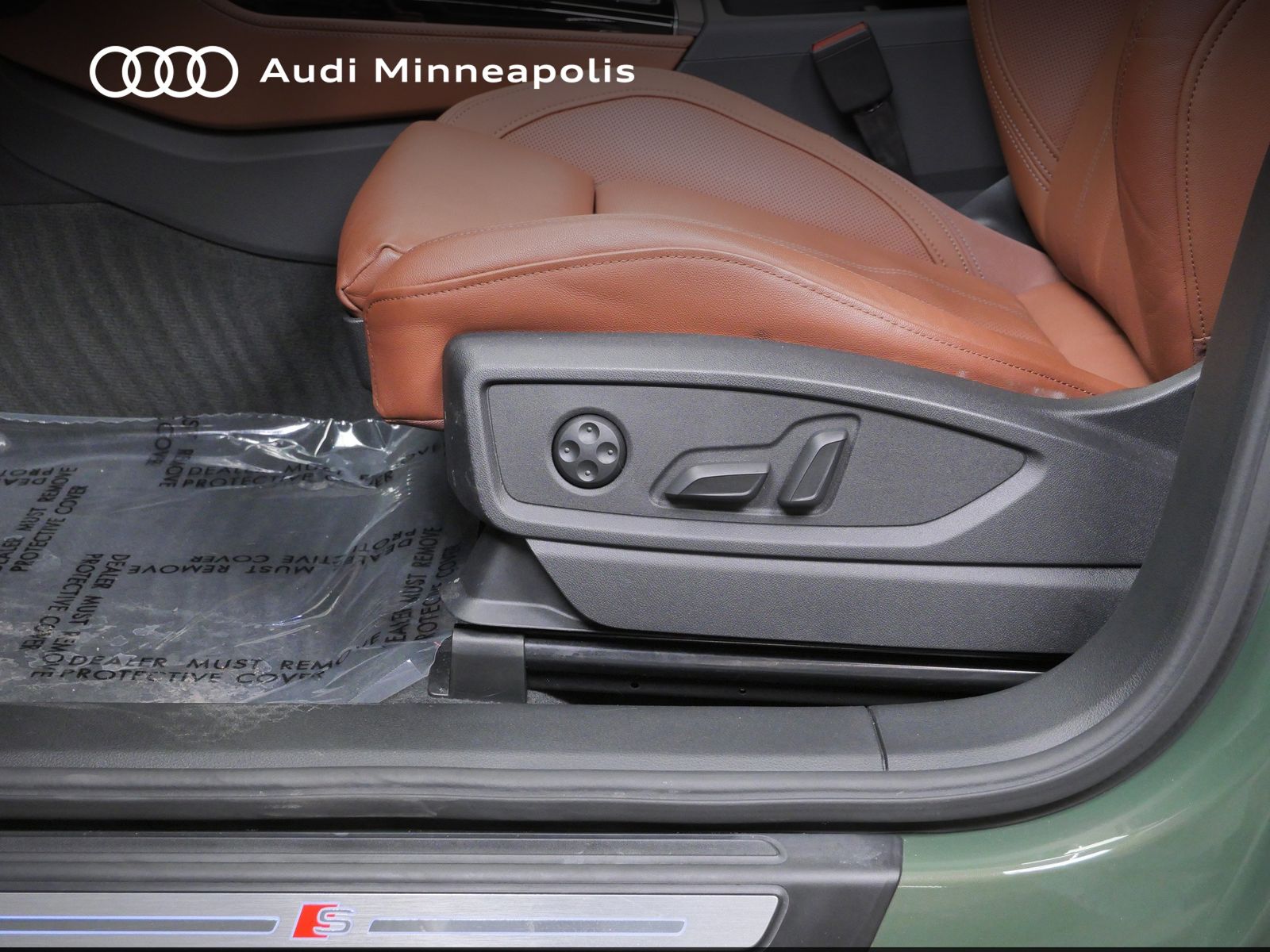 Thumbnail: 2023 Audi Q5 - 13