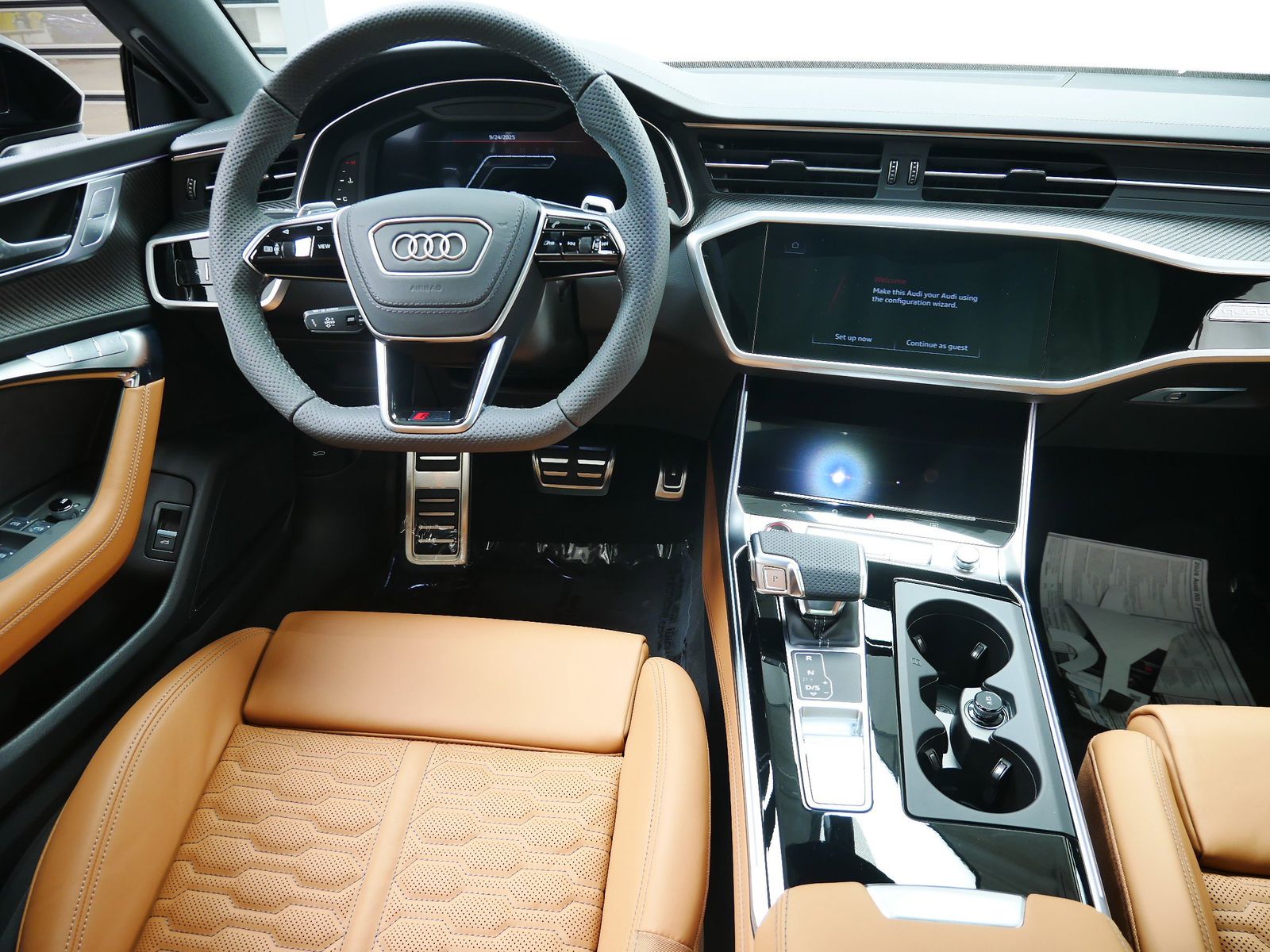 Thumbnail: 2026 Audi RS 7 - 16