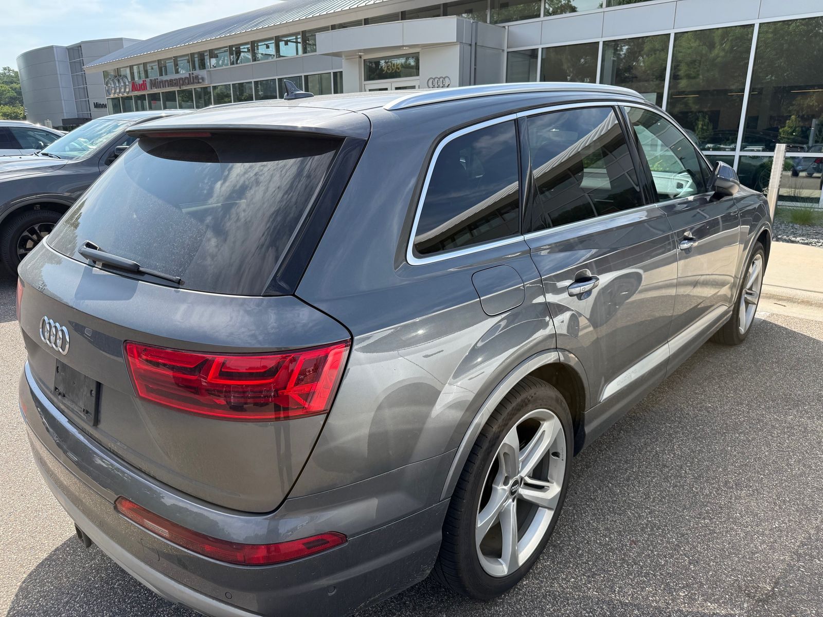 Thumbnail: 2019 Audi Q7 - 4