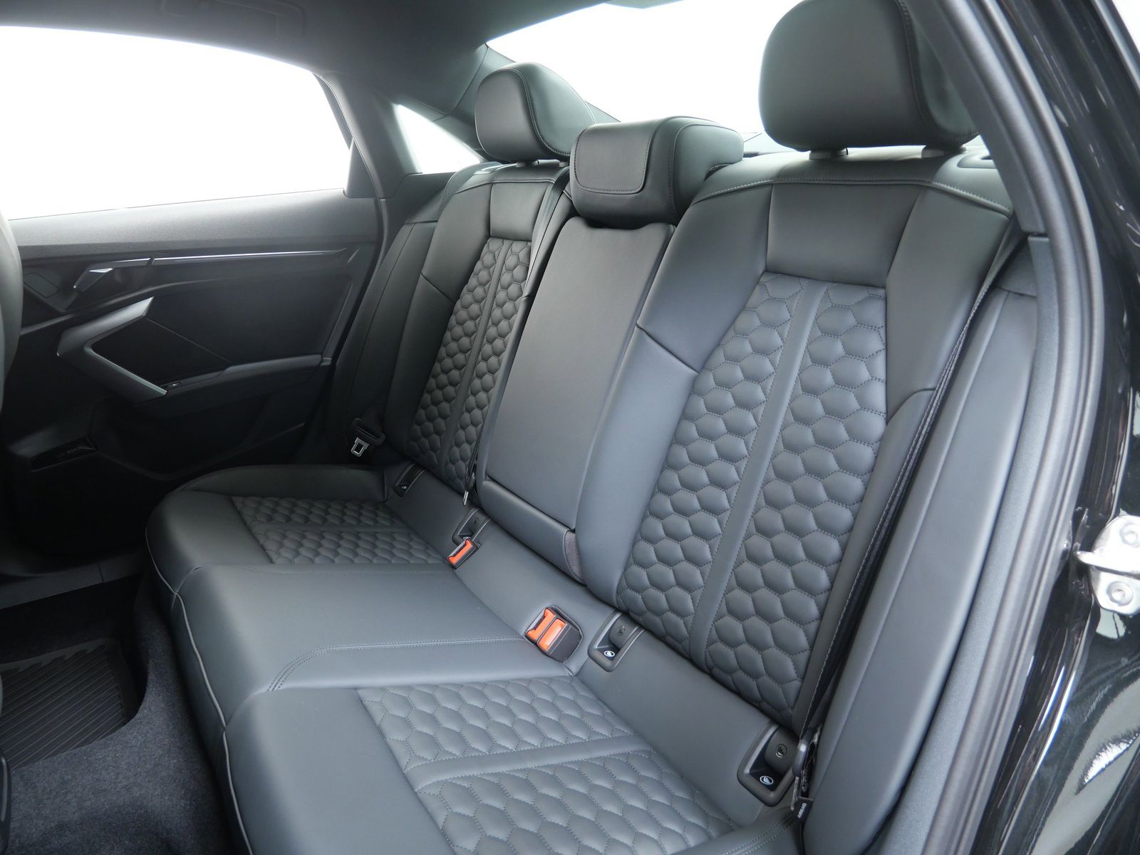 Thumbnail: 2026 Audi RS 3 - 12