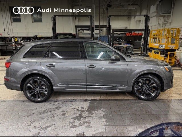 Thumbnail: 2025 Audi Q7 - 6