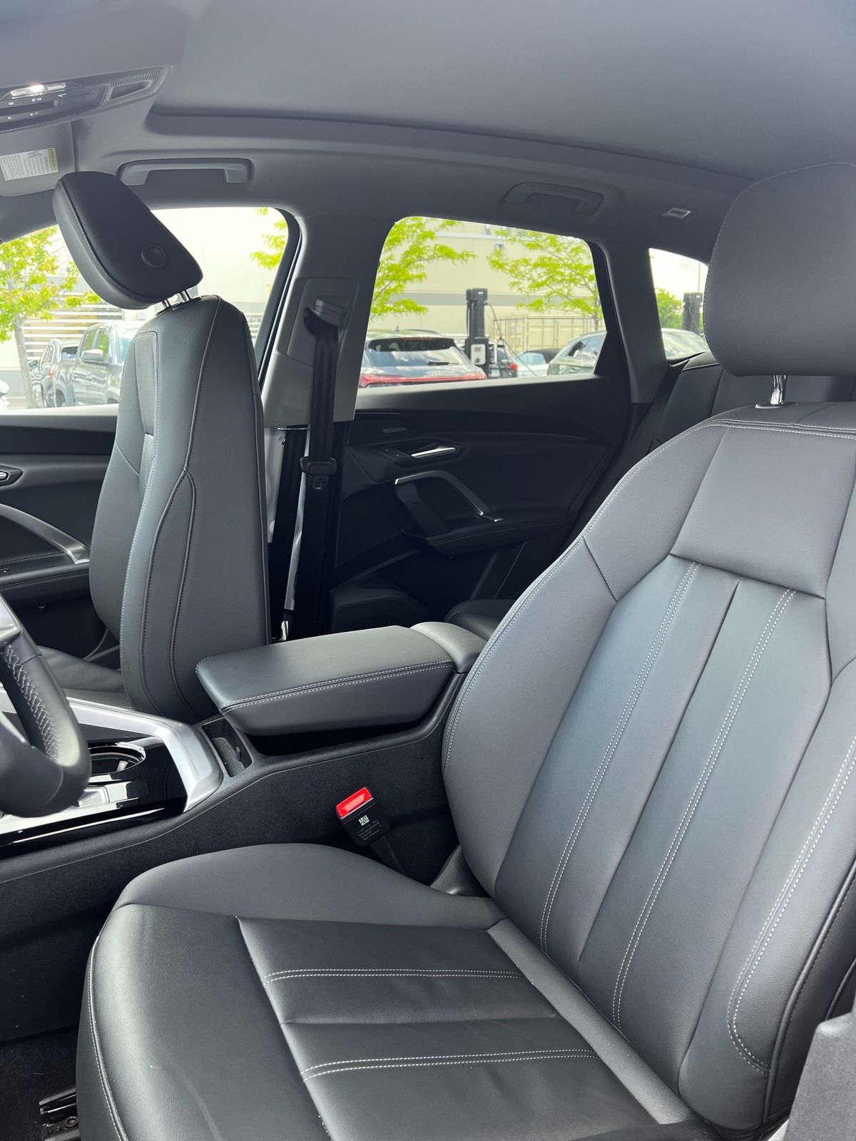 Thumbnail: 2025 Audi Q5 - 9