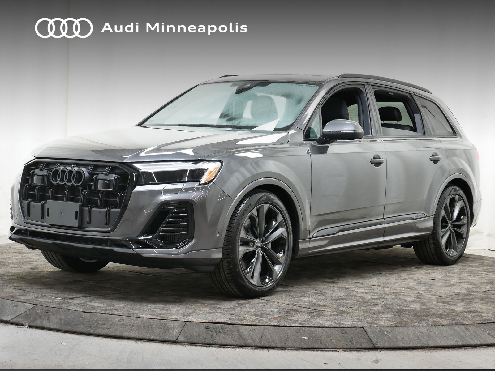 Thumbnail: 2026 Audi Q7 - 1