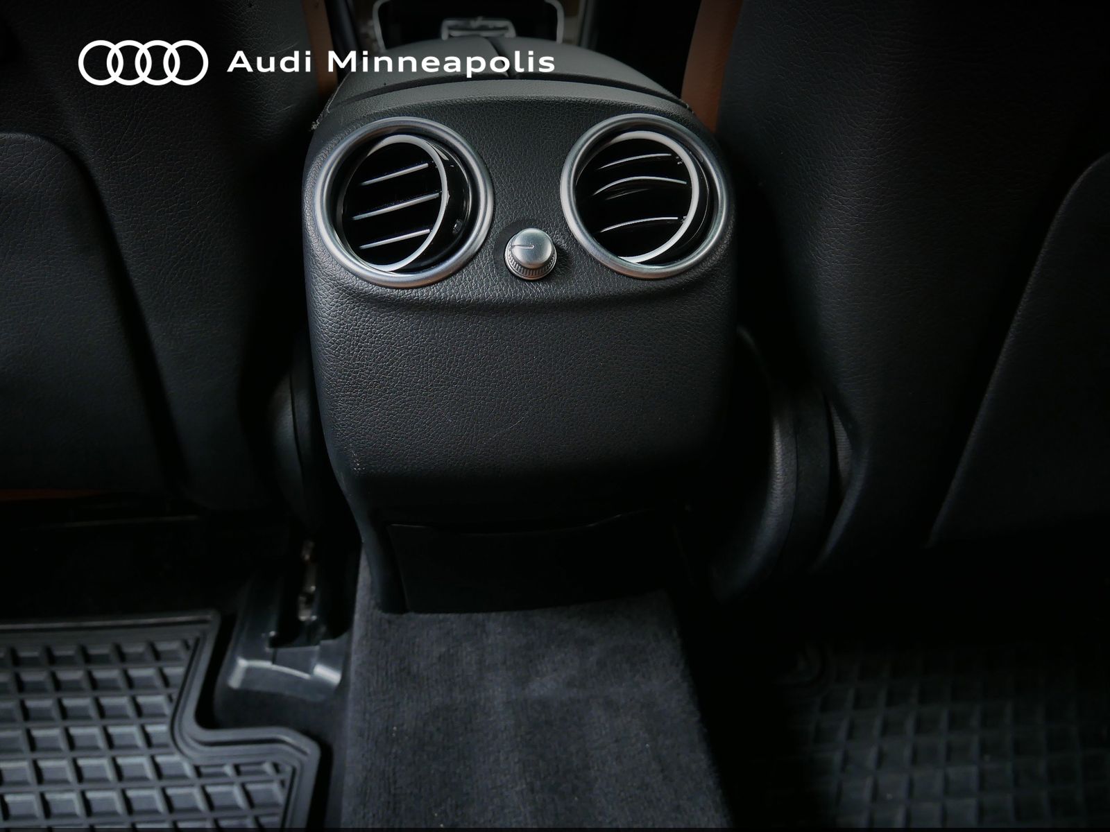 Thumbnail: 2019 Mercedes-Benz GLC - 16