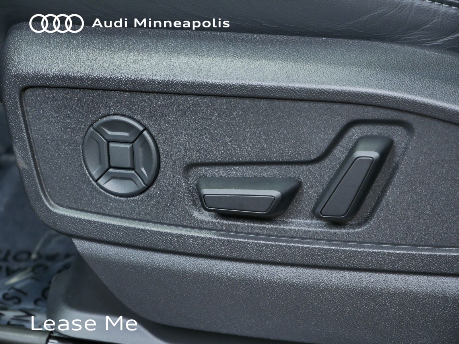 Thumbnail: 2025 Audi Q5 - 13