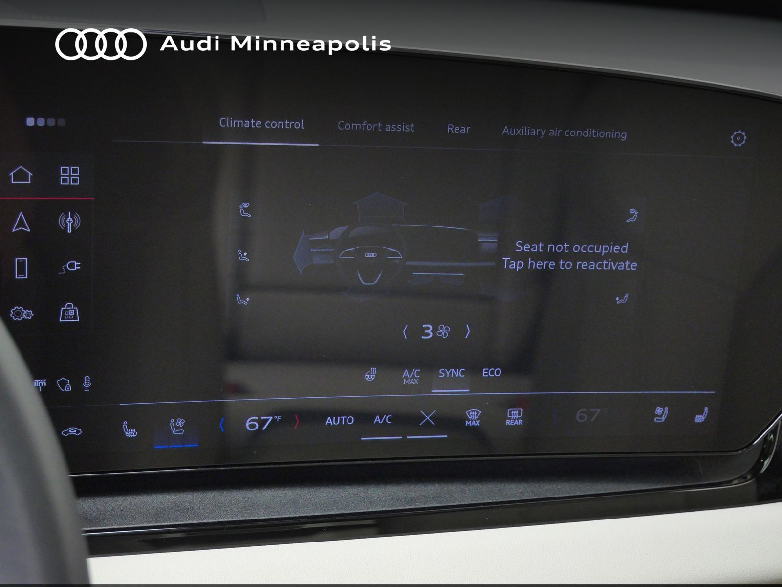 Thumbnail: 2025 Audi Q6 e-tron - 25