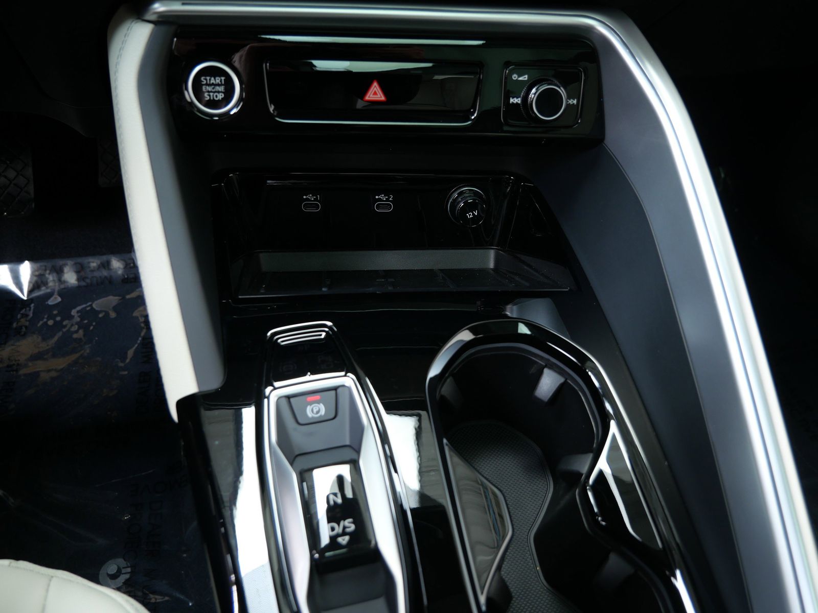 Thumbnail: 2025 Audi Q5 - 14