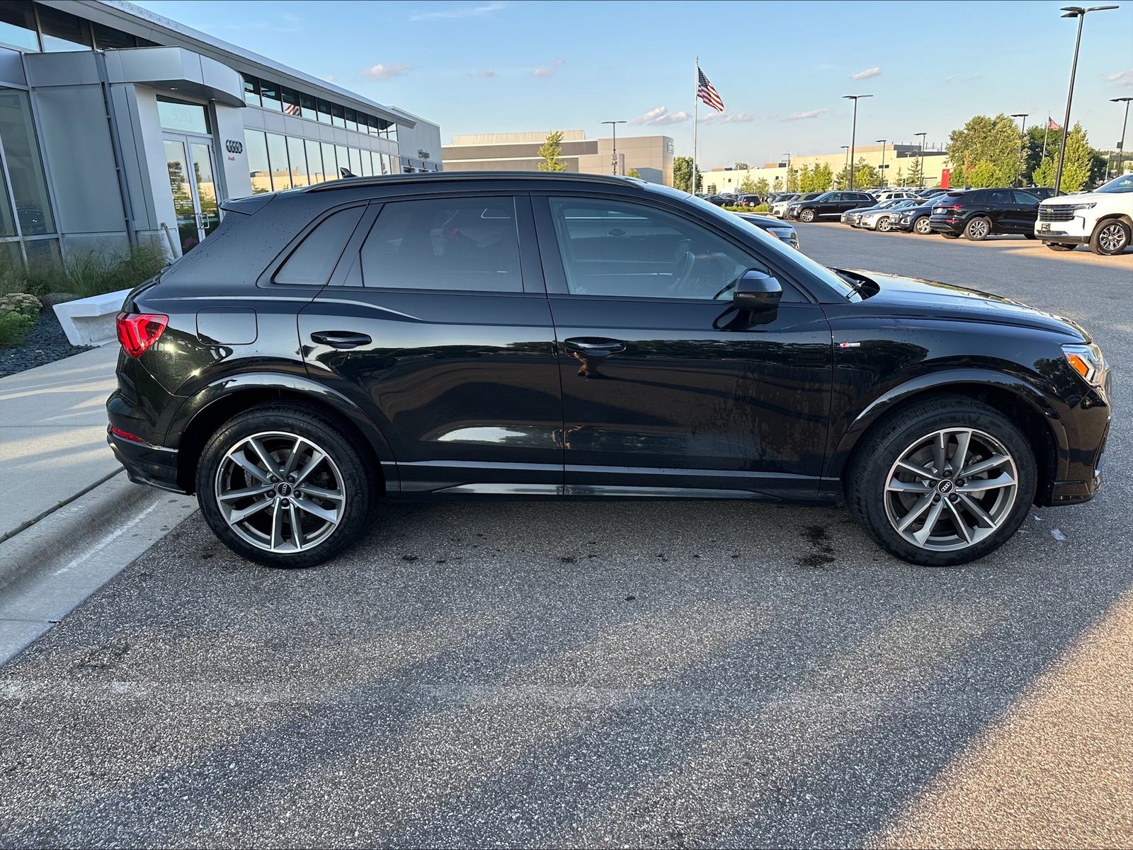 Thumbnail: 2021 Audi Q3 - 5