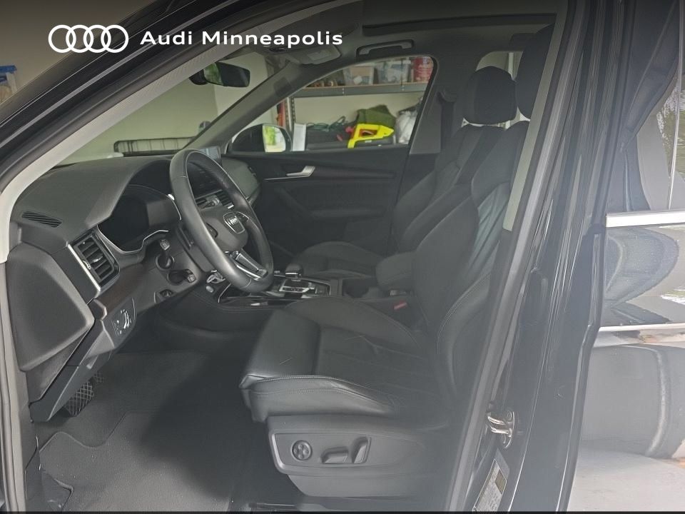 Thumbnail: 2023 Audi Q5 - 6