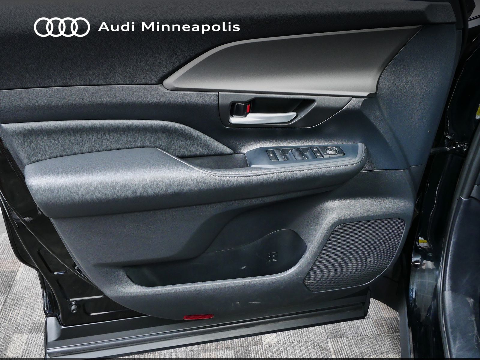 Thumbnail: 2024 Toyota Grand Highlander - 11