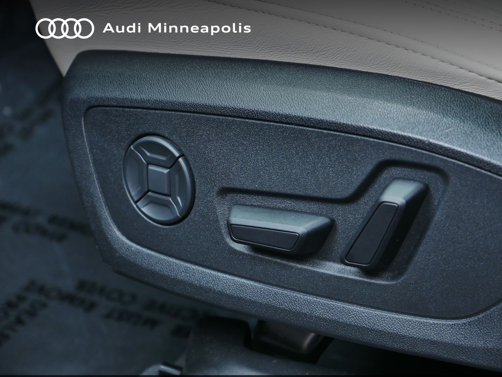 Thumbnail: 2025 Audi Q3 - 15