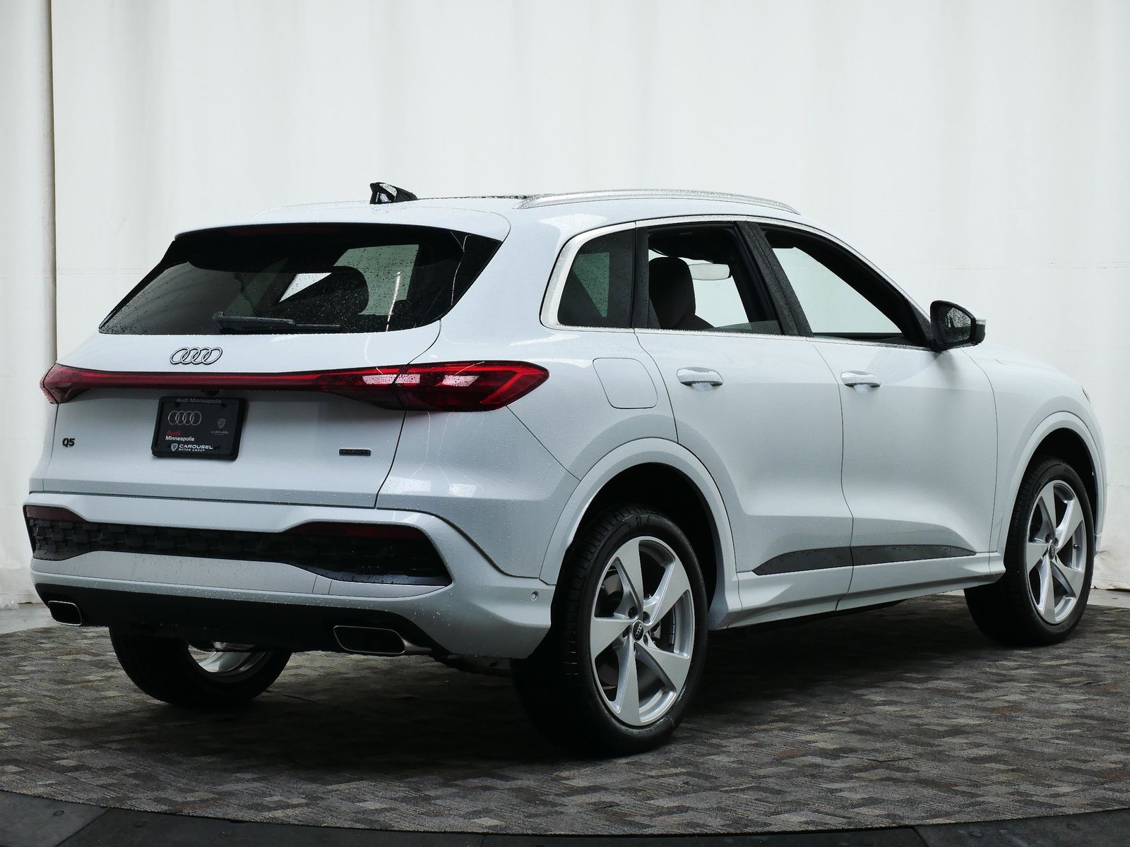 Thumbnail: 2025 Audi Q5 - 6