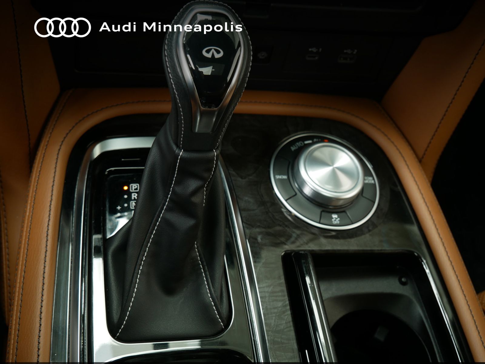 Thumbnail: 2024 INFINITI QX80 - 25