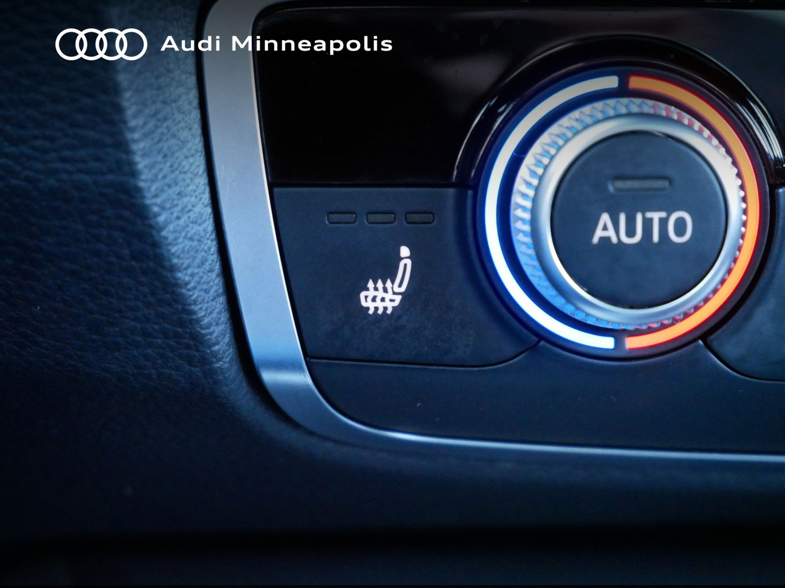 Thumbnail: 2025 Audi Q3 - 30