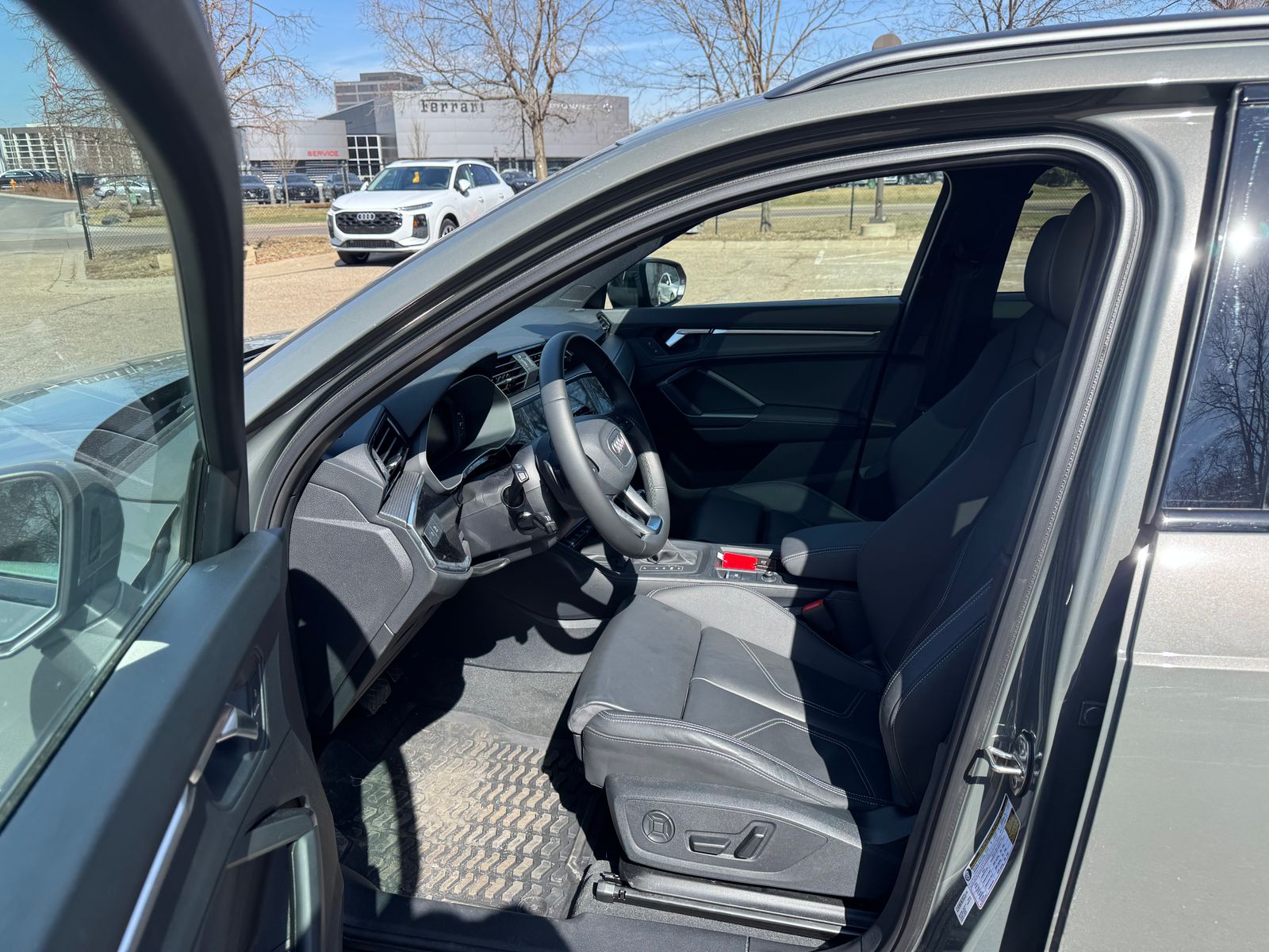 Thumbnail: 2025 Audi Q3 - 2