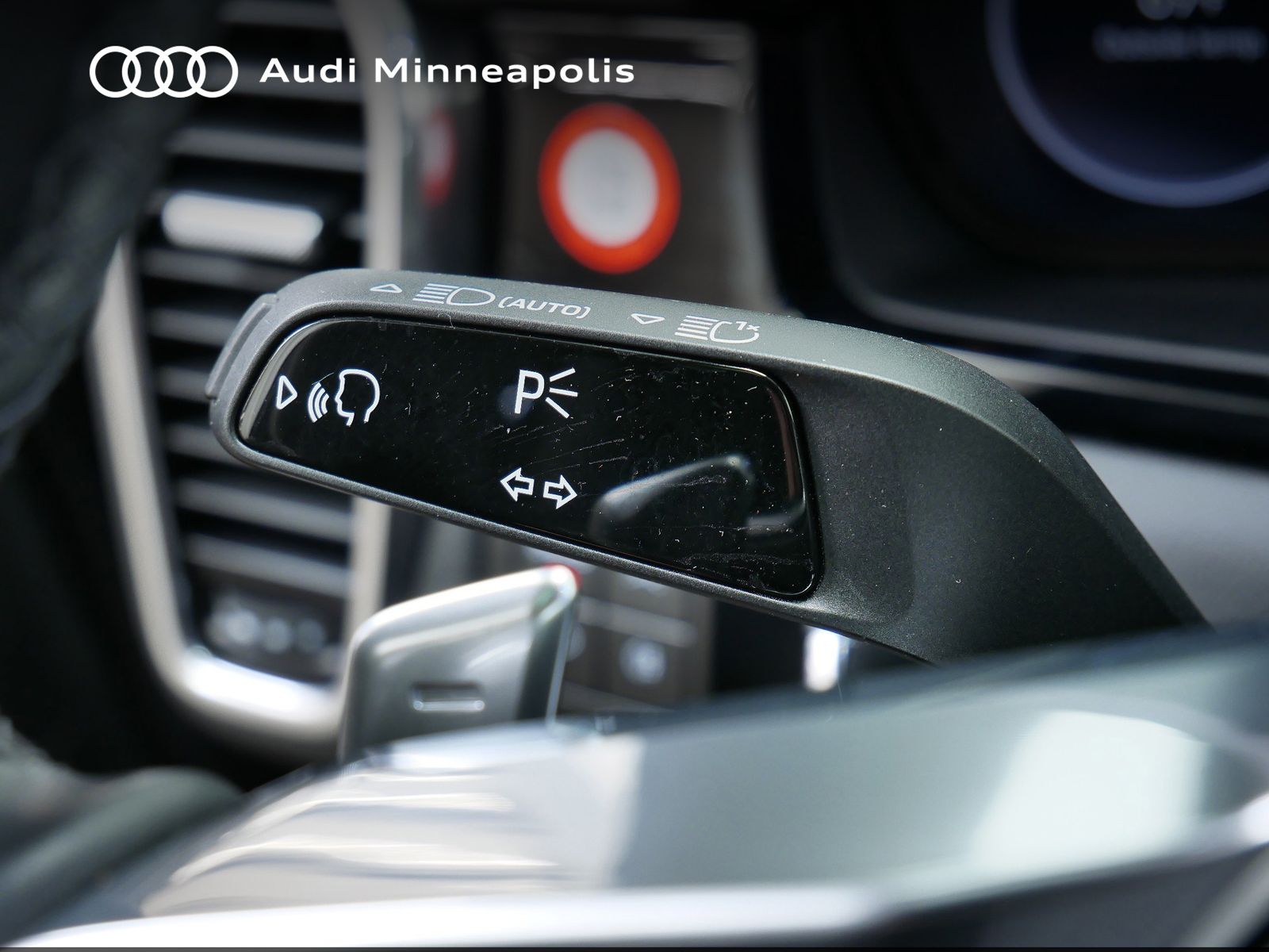 Thumbnail: 2022 Porsche Cayenne - 24