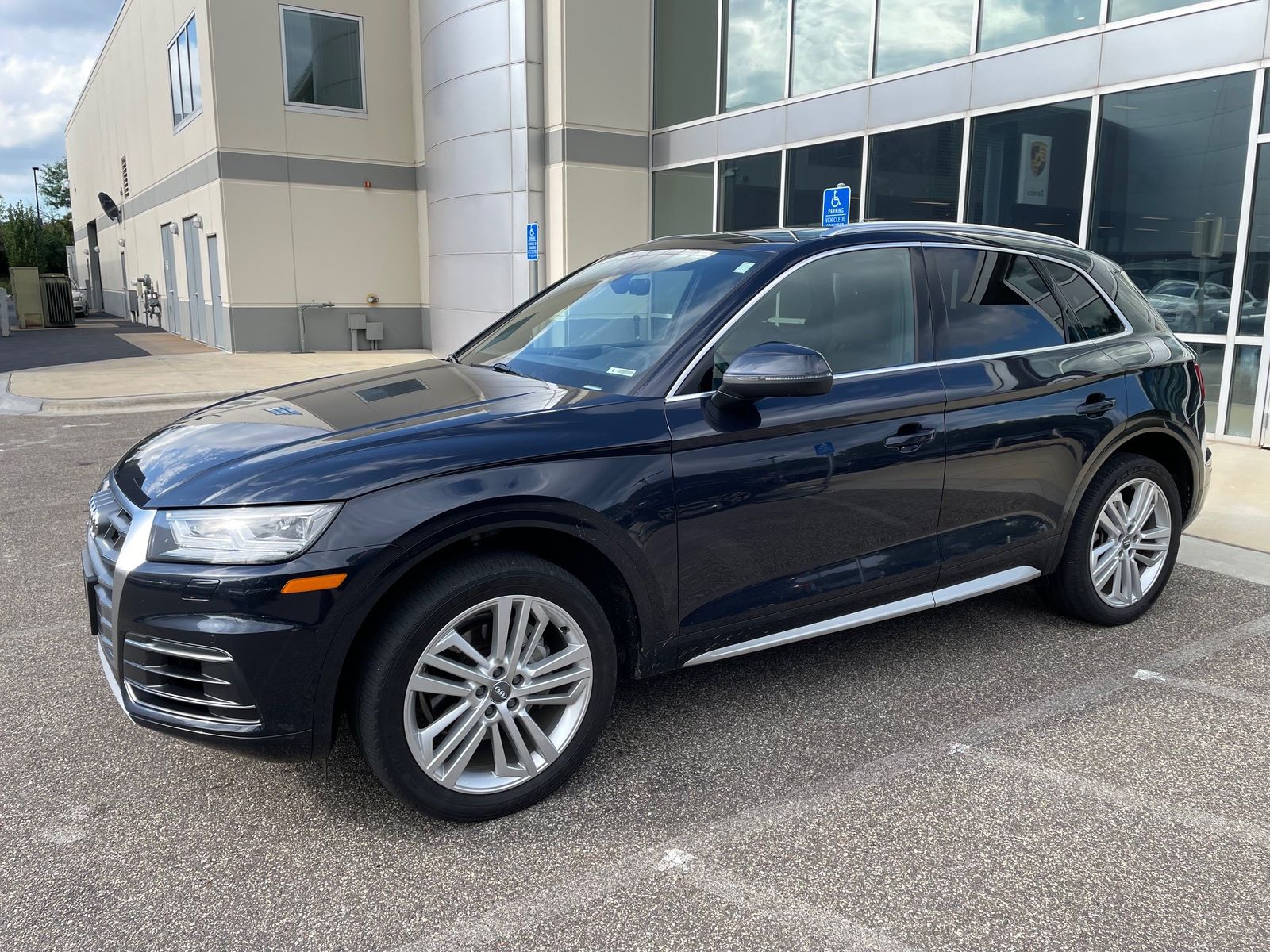 Thumbnail: 2019 Audi Q5 - 1