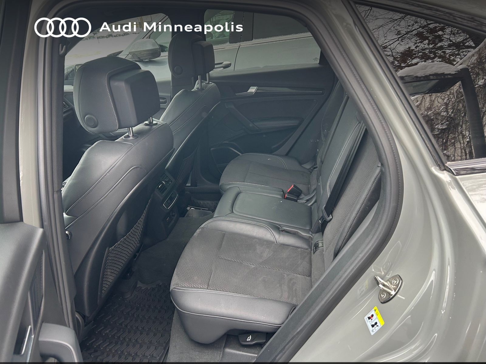 Thumbnail: 2022 Audi SQ5 - 13