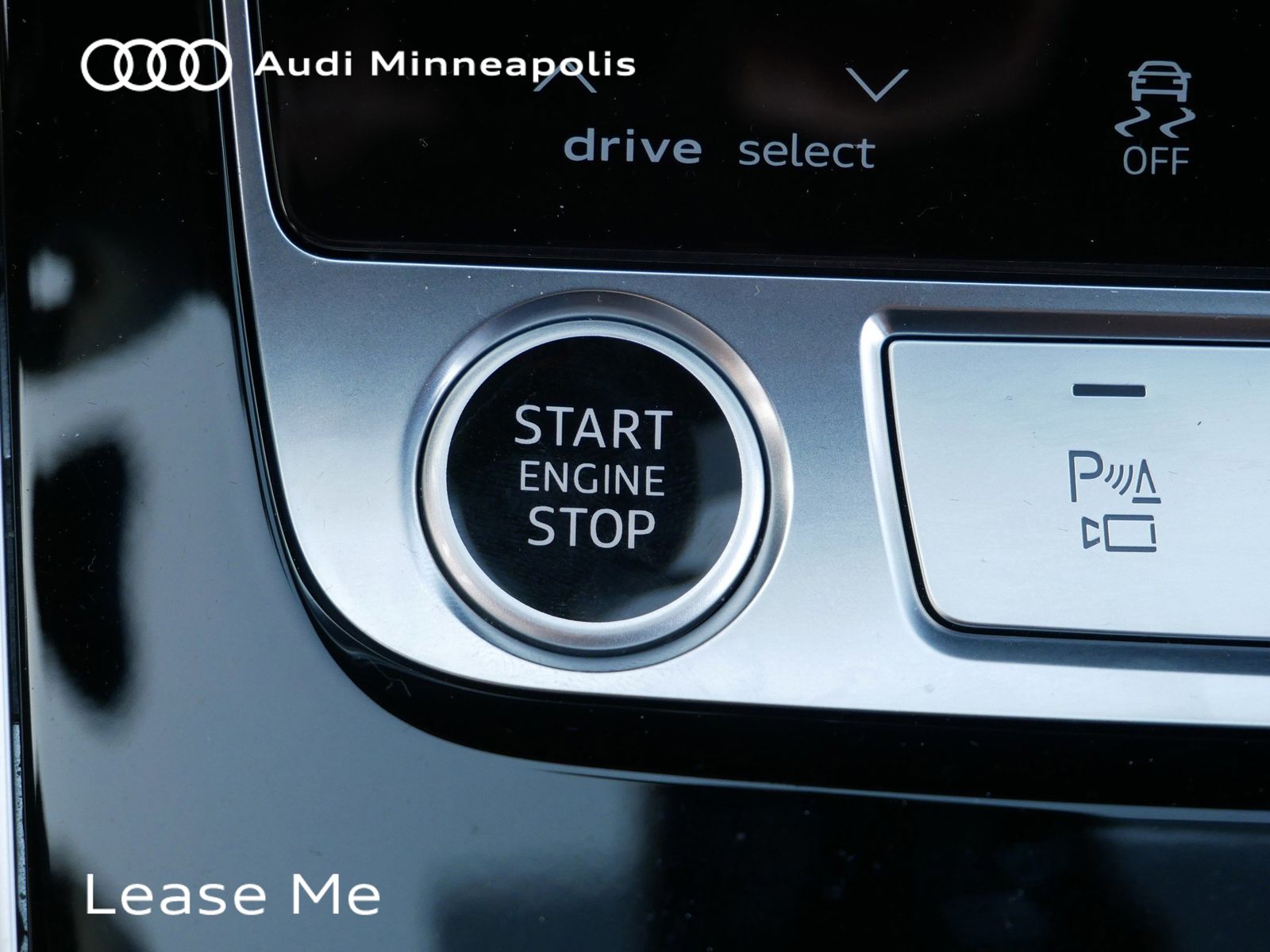 Thumbnail: 2026 Audi Q8 - 30