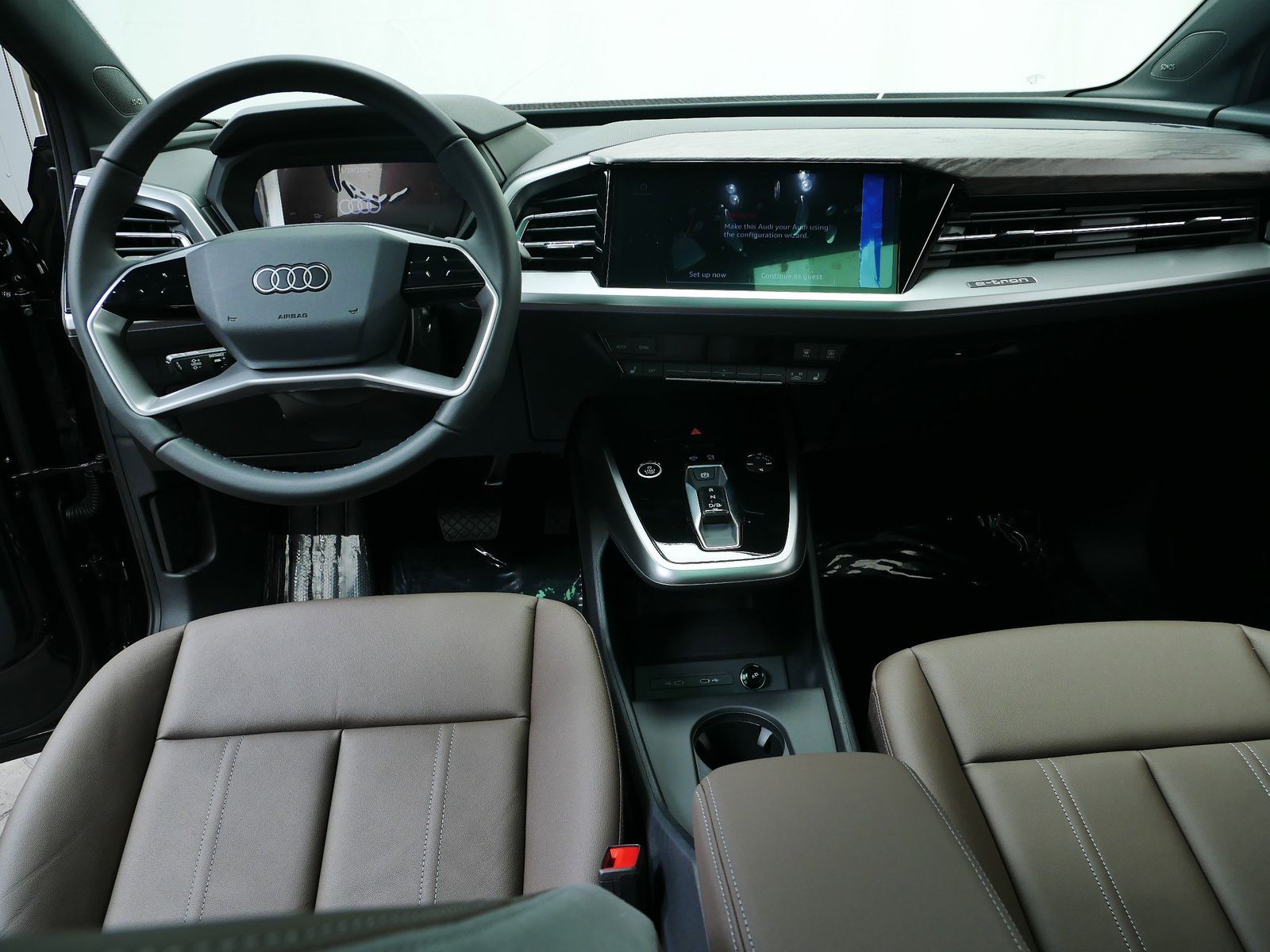 Thumbnail: 2025 Audi Q4 e-tron - 14