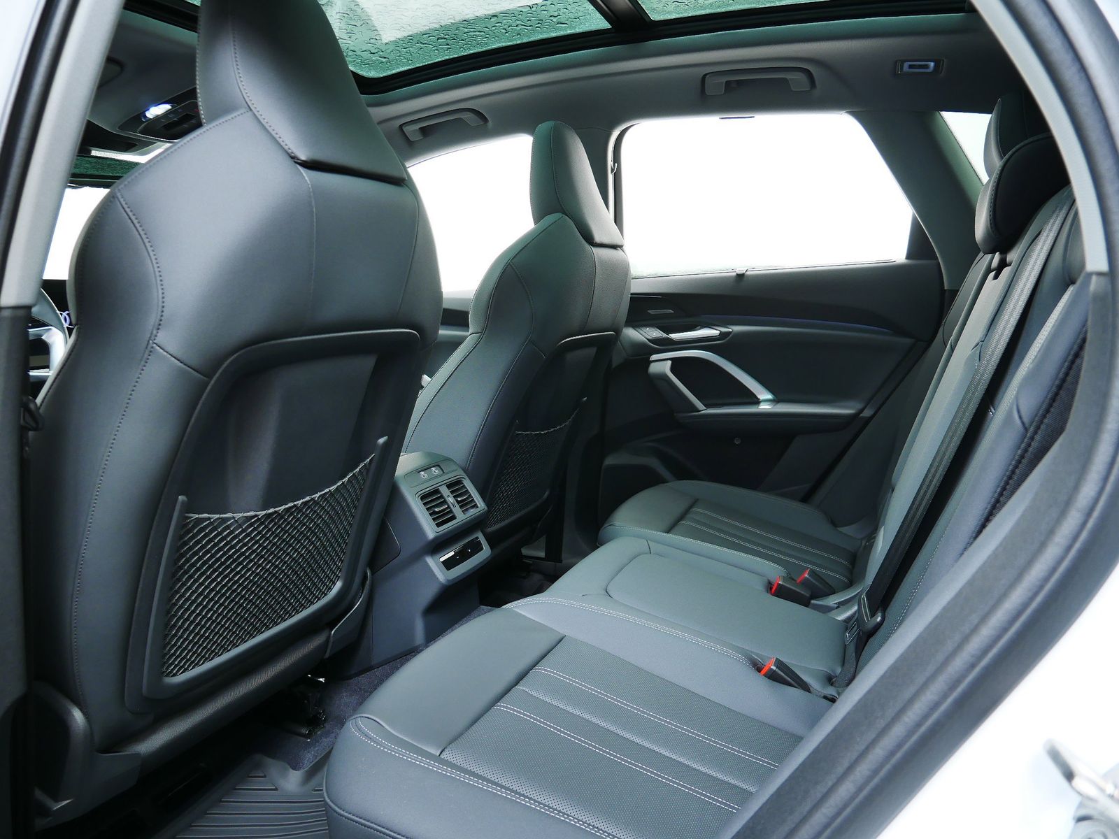 Thumbnail: 2025 Audi Q5 - 11