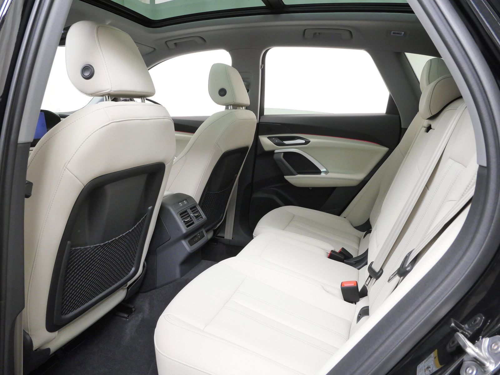 Thumbnail: 2026 Audi Q5 - 13