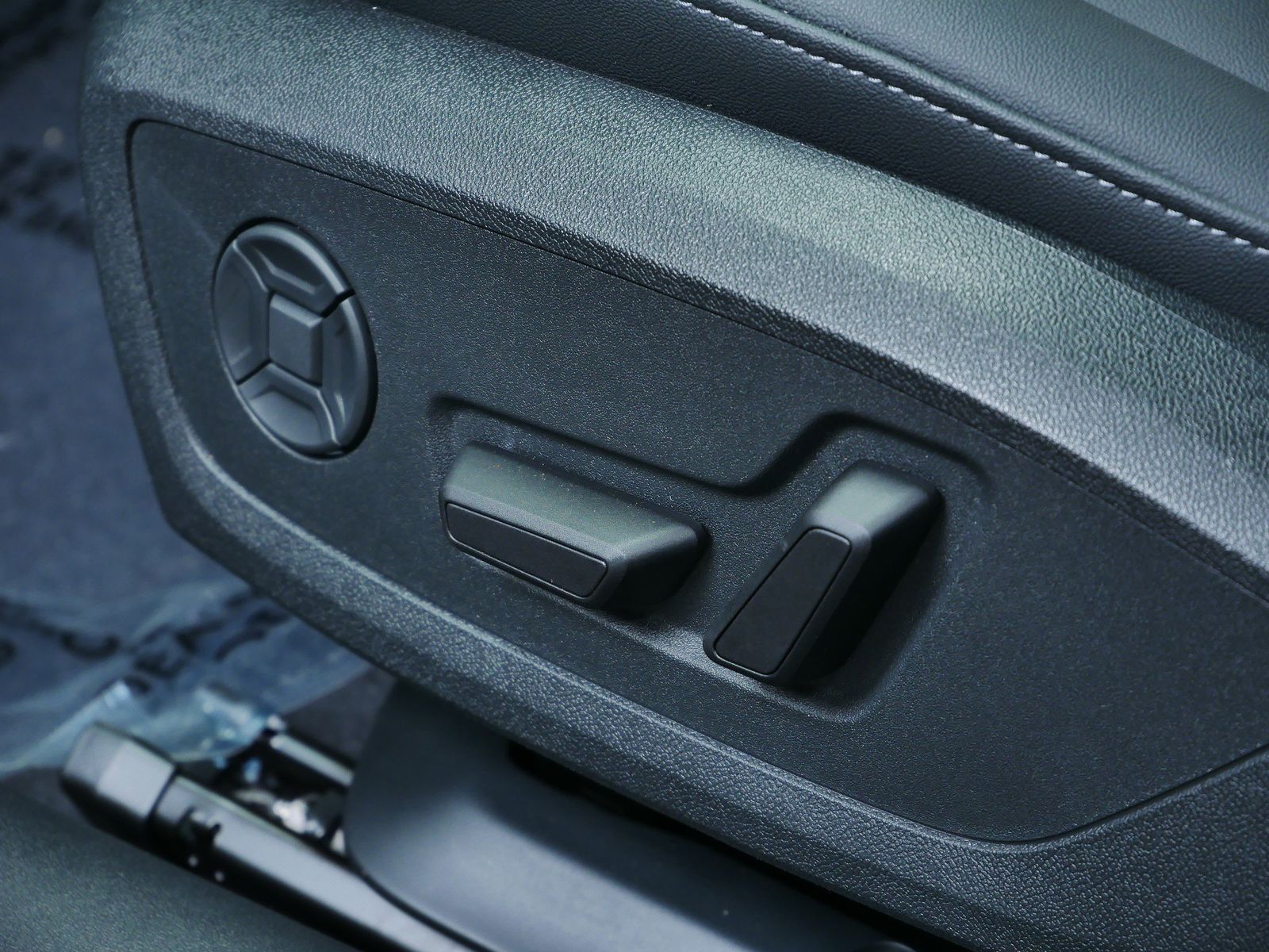 Thumbnail: 2025 Audi A5 - 11