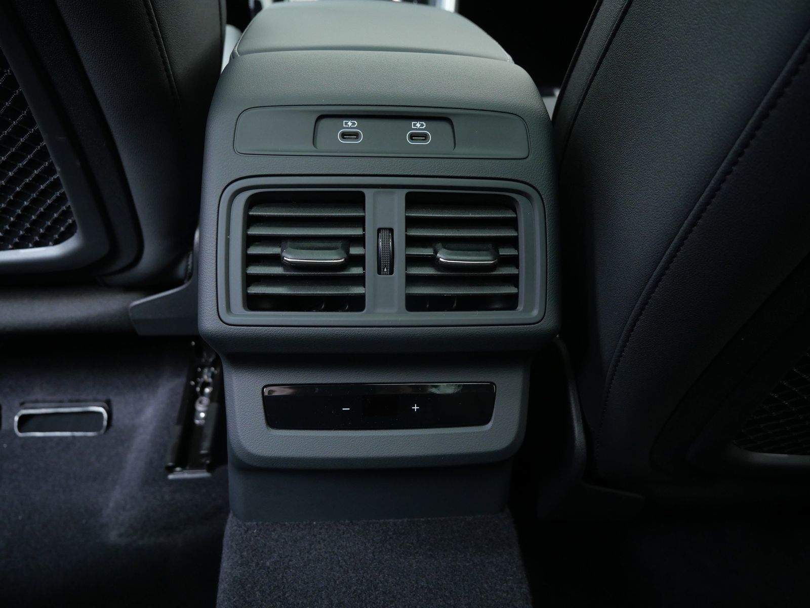 Thumbnail: 2025 Audi Q5 - 14