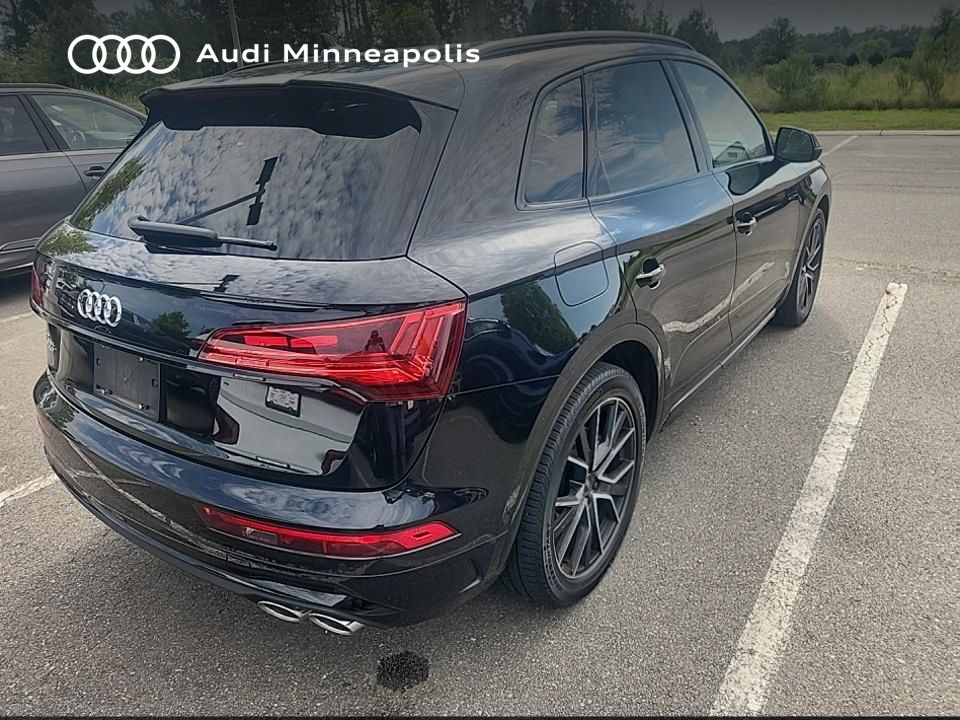Thumbnail: 2023 Audi SQ5 - 12