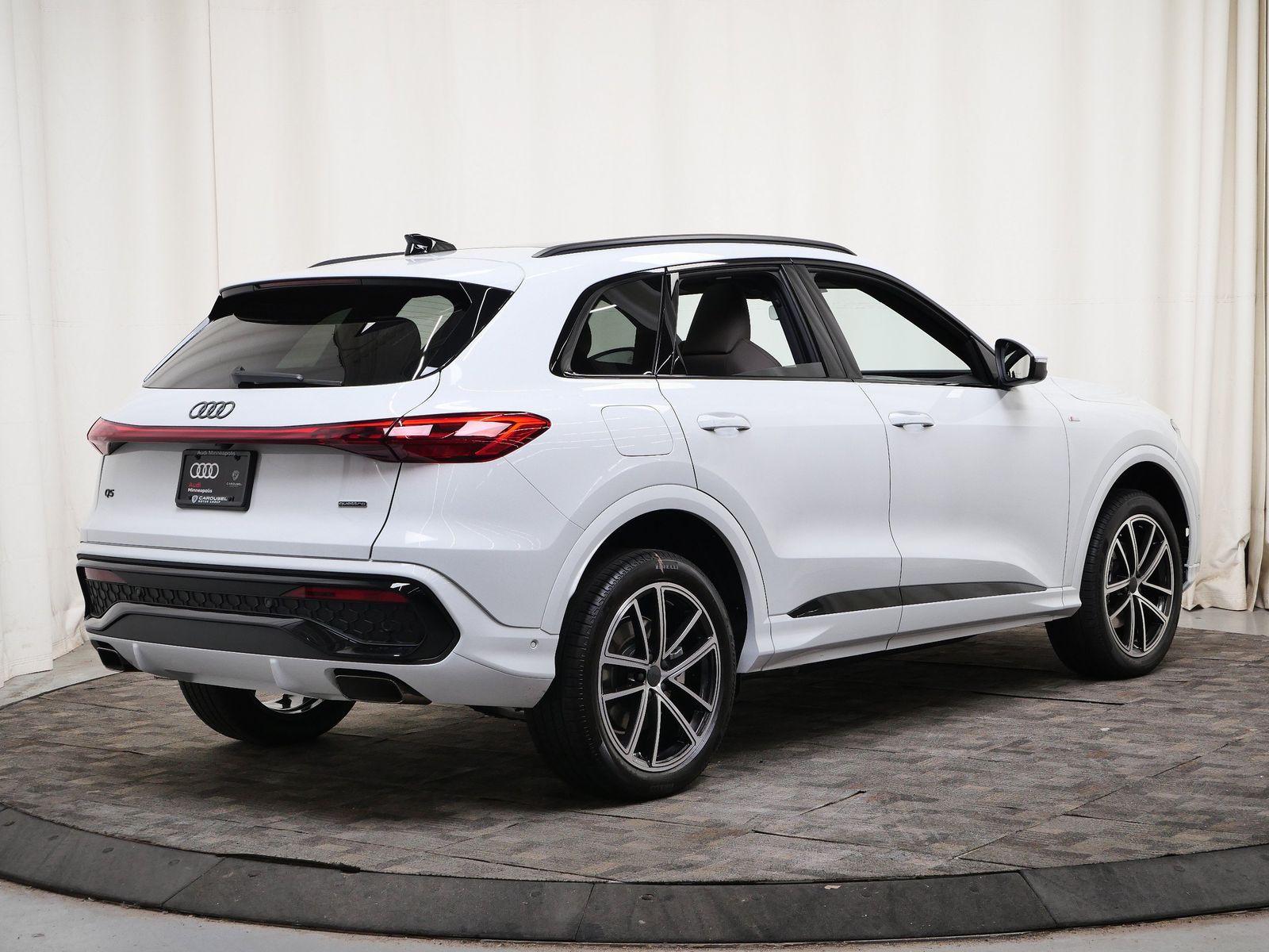 Thumbnail: 2026 Audi Q5 - 6