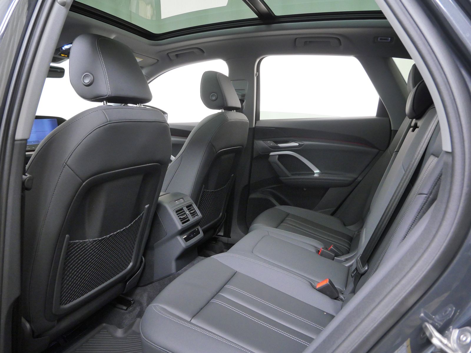 Thumbnail: 2026 Audi Q5 - 13