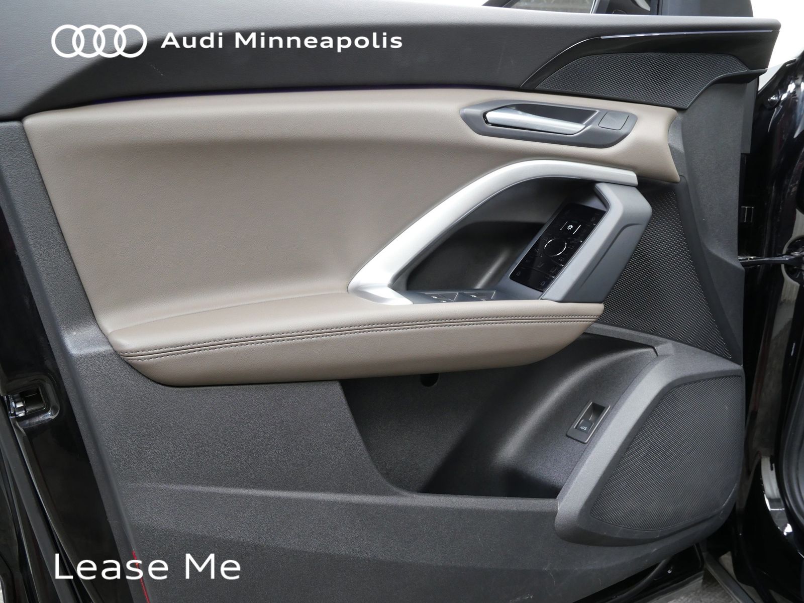 Thumbnail: 2025 Audi Q5 - 11