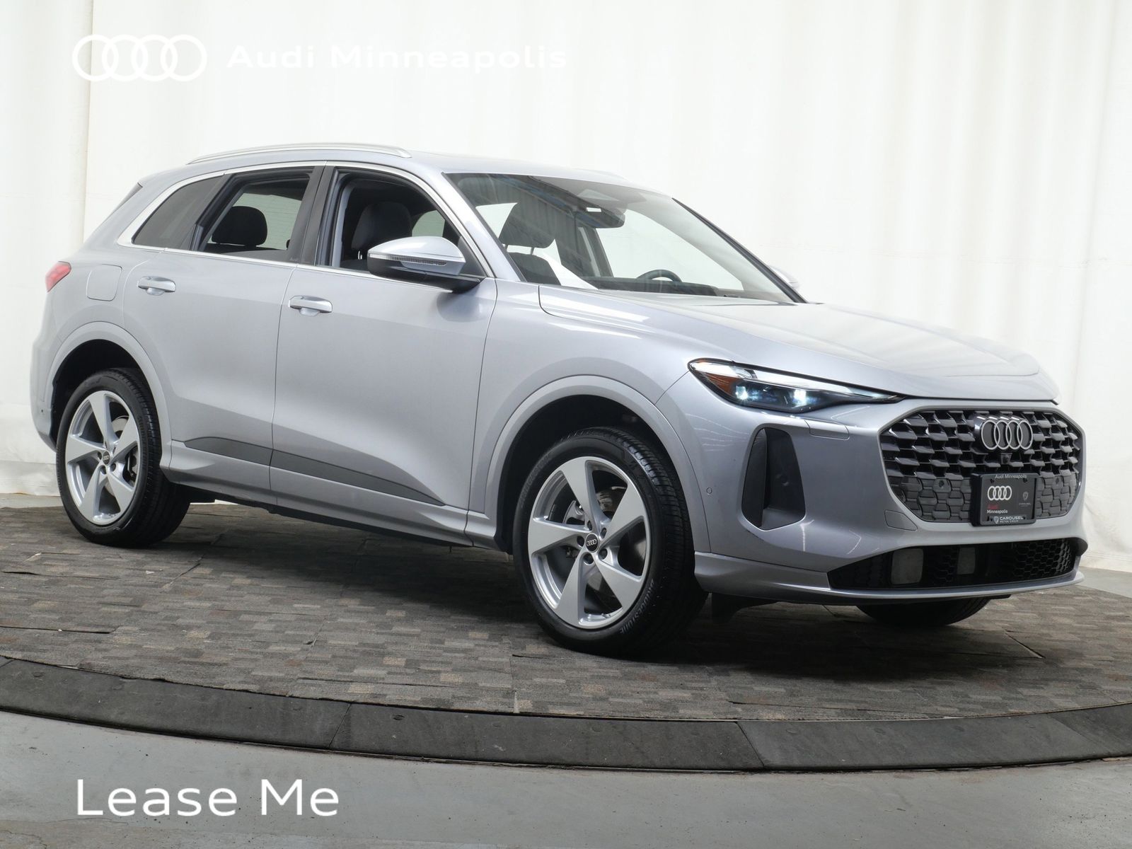 Thumbnail: 2025 Audi Q5 - 10