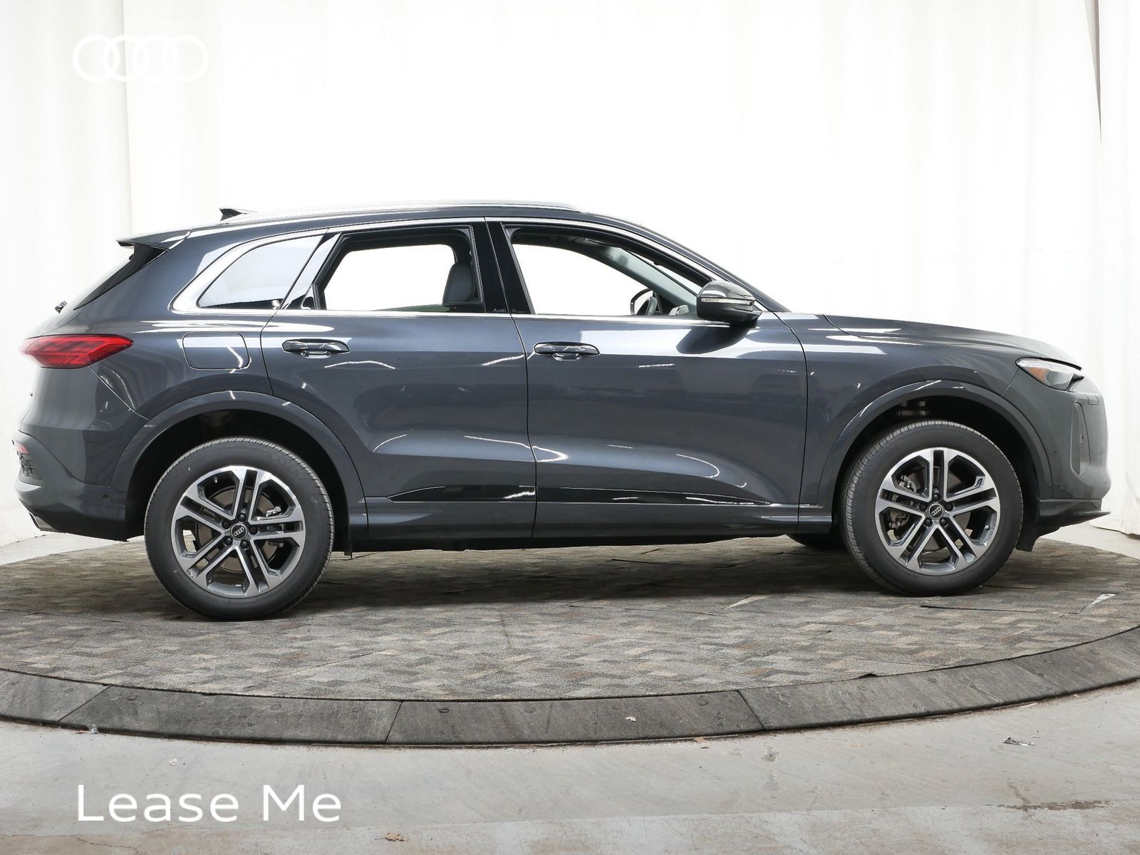 Thumbnail: 2025 Audi Q5 - 9