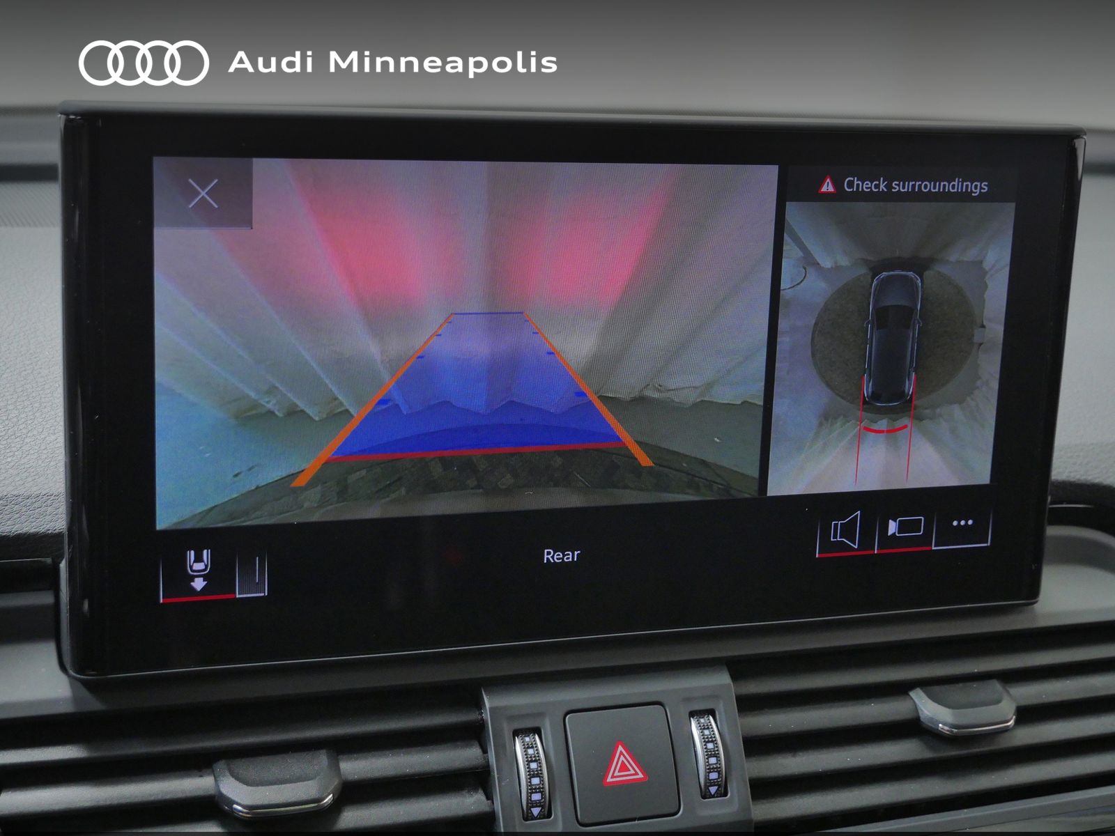 Thumbnail: 2025 Audi Q5 - 32
