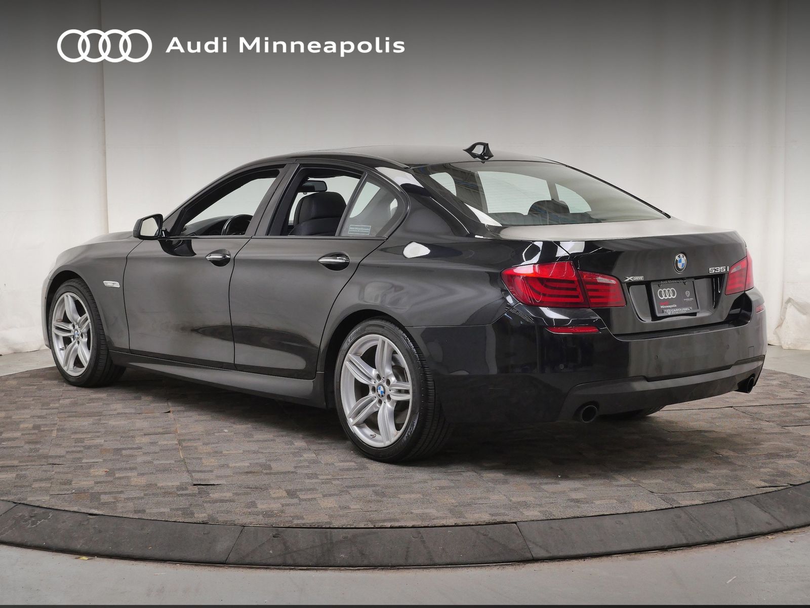 Thumbnail: 2013 BMW 5 Series - 4