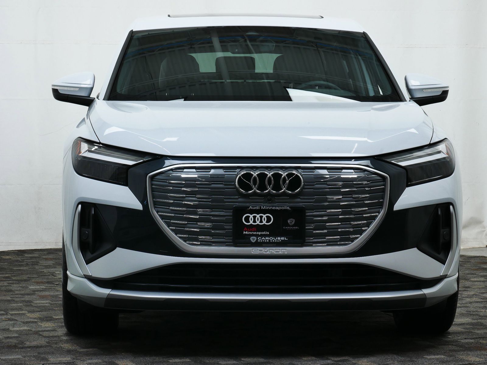 Thumbnail: 2025 Audi Q4 e-tron - 9