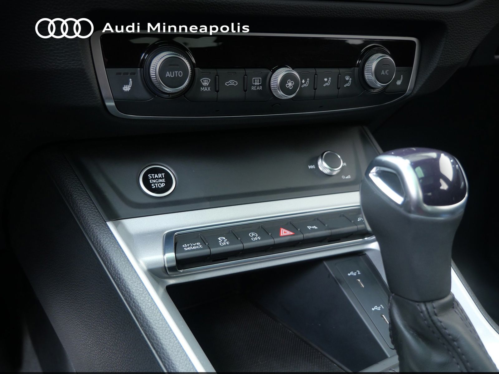 Thumbnail: 2023 Audi Q3 - 23