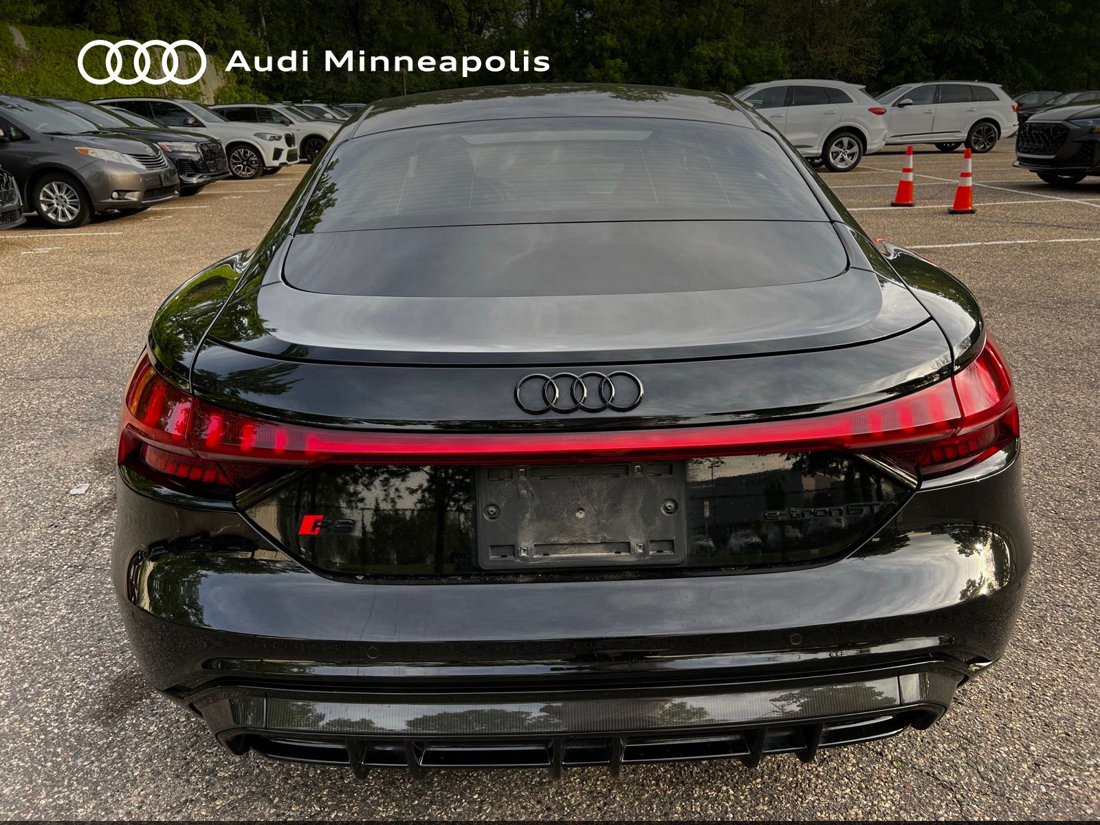 Thumbnail: 2023 Audi RS e-tron GT - 10