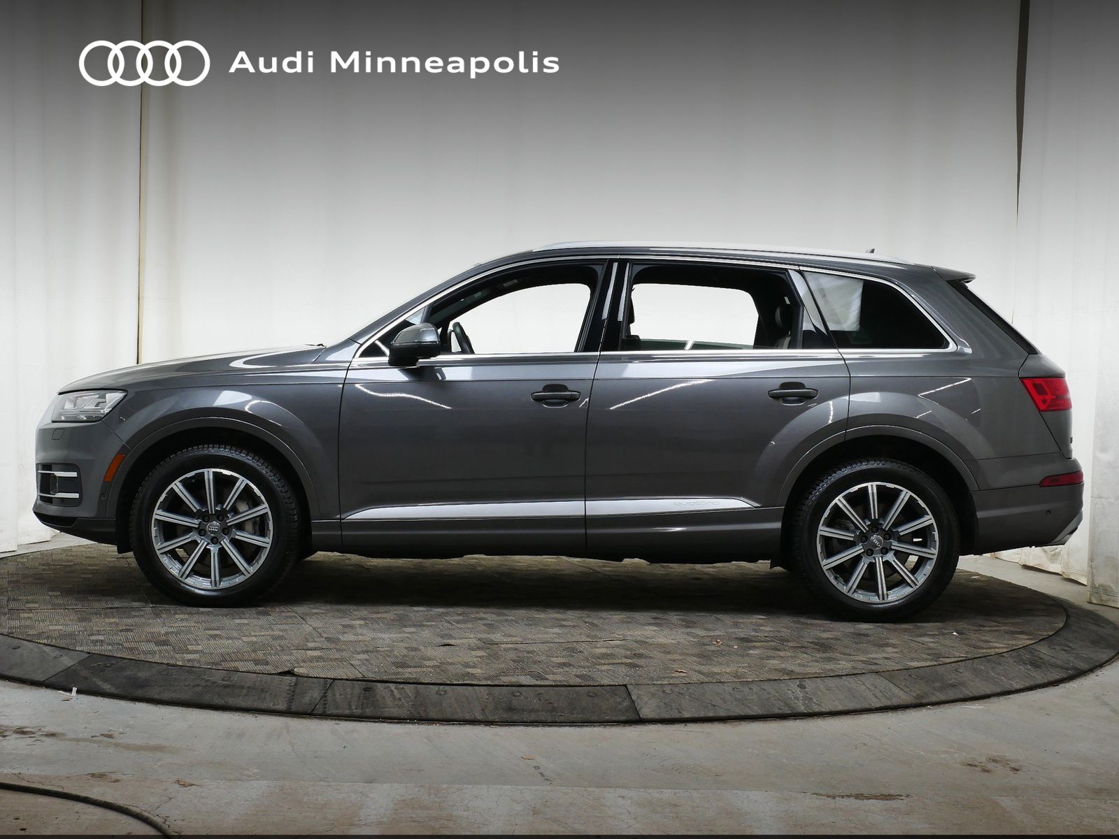 Thumbnail: 2019 Audi Q7 - 3