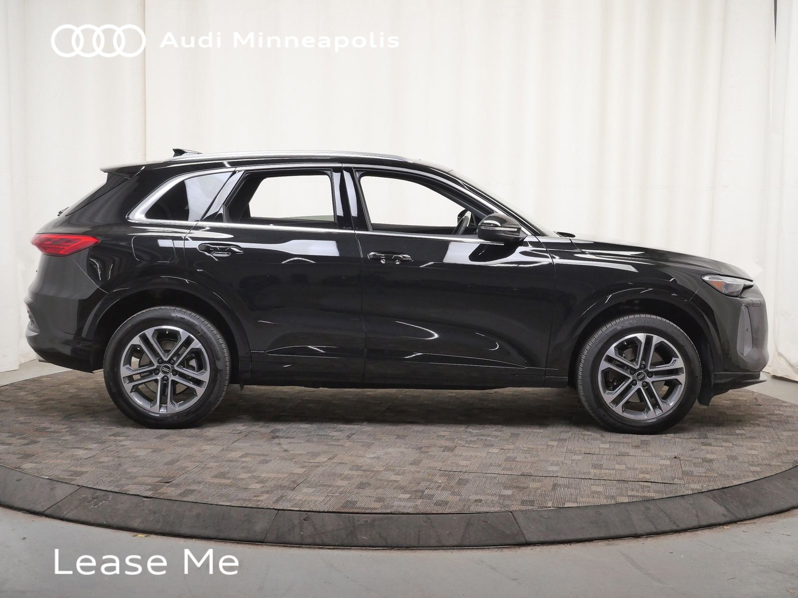 Thumbnail: 2025 Audi Q5 - 9